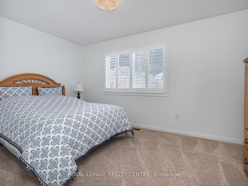 









2418


Baintree

Crescent,
Oakville,




ON
L6M 4W9

