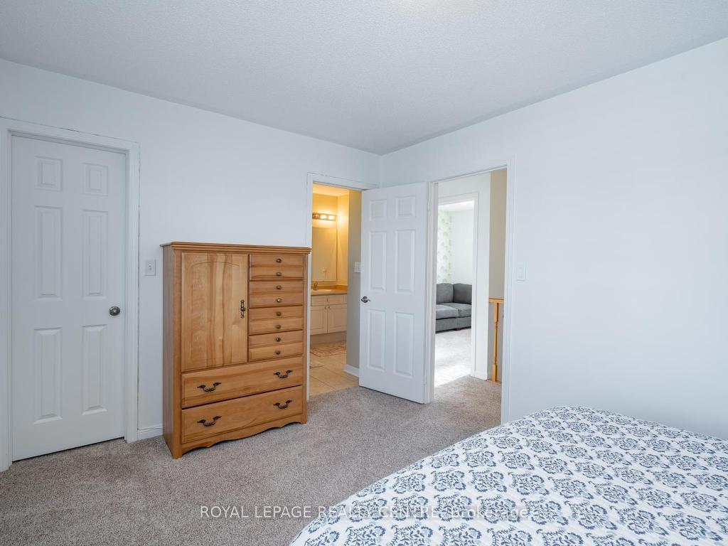 









2418


Baintree

Crescent,
Oakville,




ON
L6M 4W9

