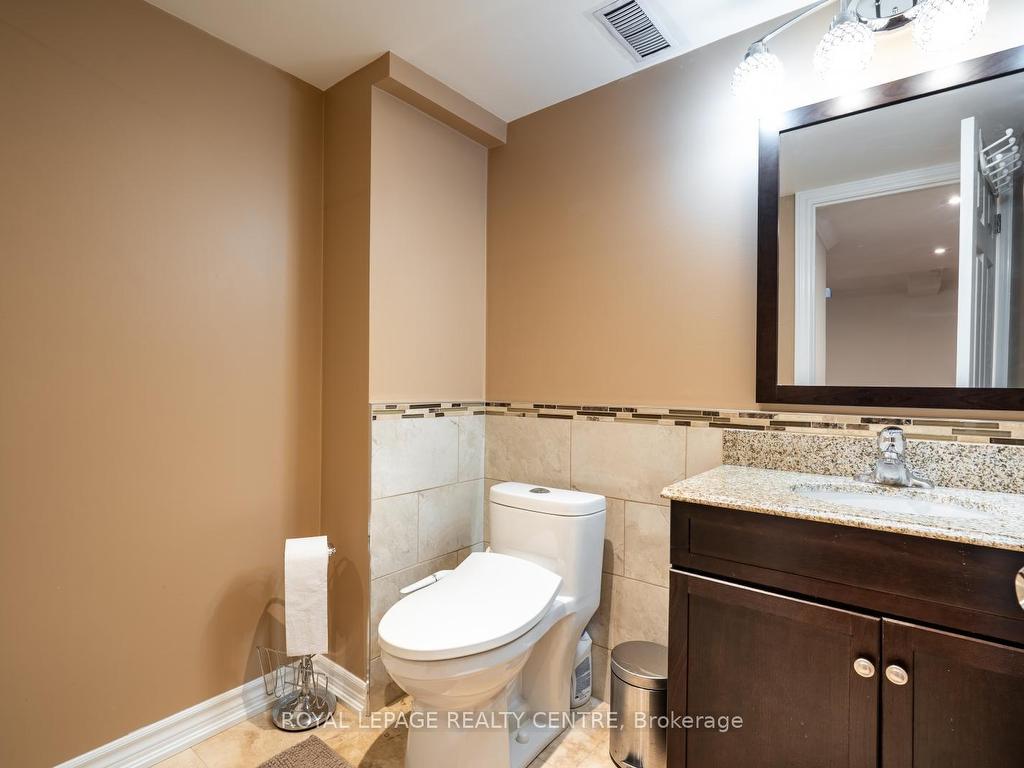 









2418


Baintree

Crescent,
Oakville,




ON
L6M 4W9

