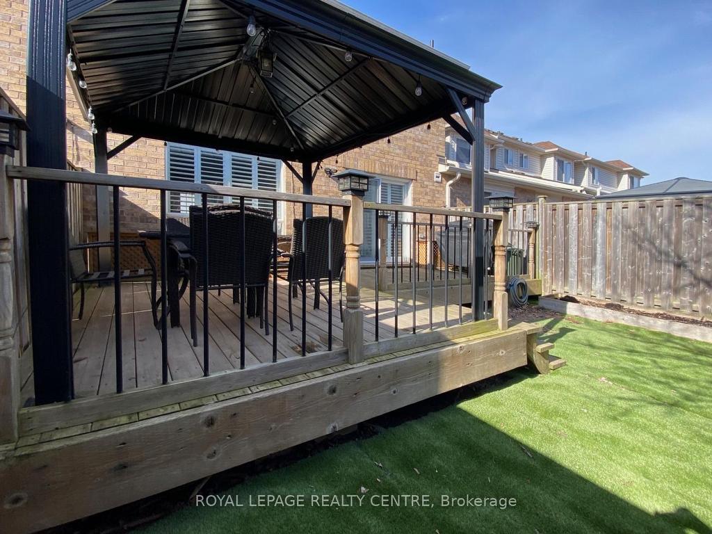 









2418


Baintree

Crescent,
Oakville,




ON
L6M 4W9

