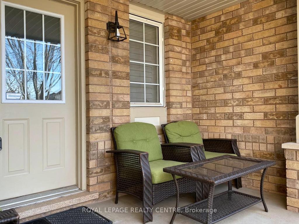 









2418


Baintree

Crescent,
Oakville,




ON
L6M 4W9

