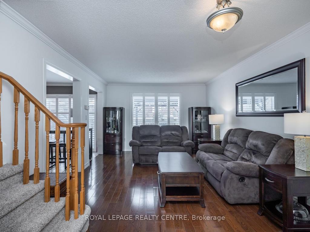 









2418


Baintree

Crescent,
Oakville,




ON
L6M 4W9

