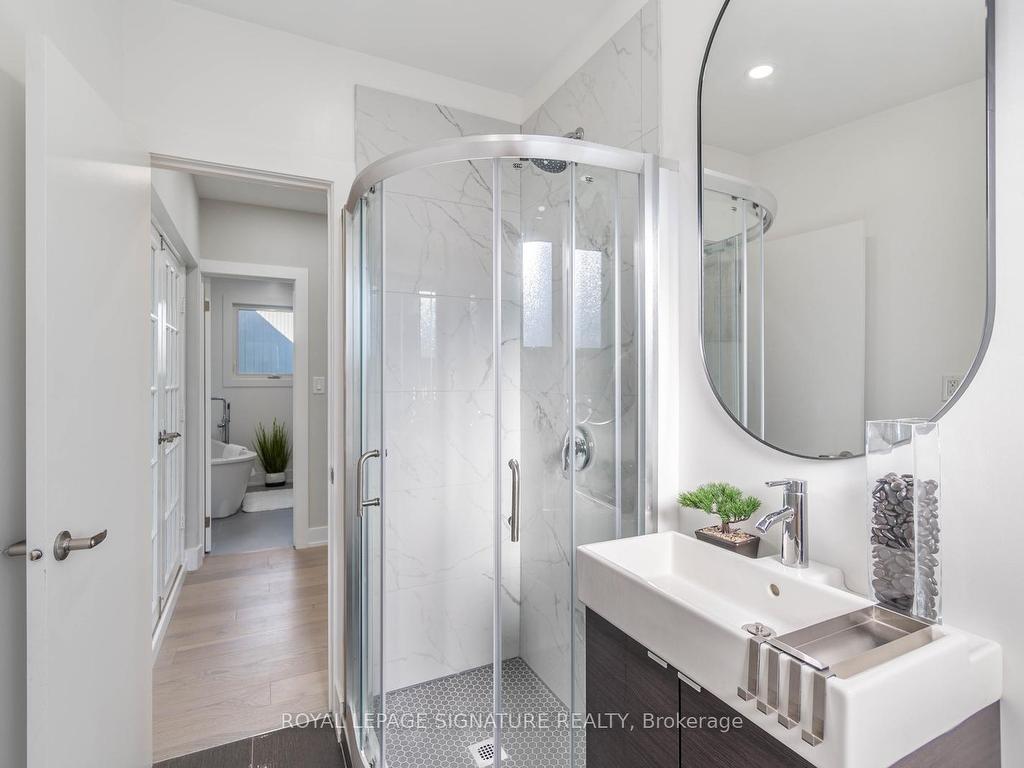 









21375


Brock

Road,
Georgina,




ON
L0E 1N0

