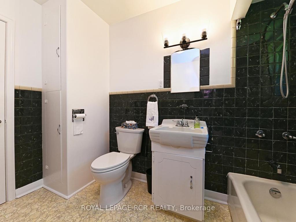 









28


Parsons

Avenue,
Caledon,




ON
L7C 1G1

