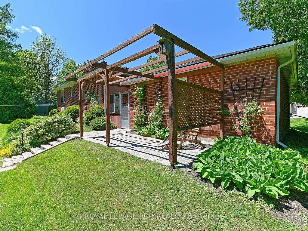 









28


Parsons

Avenue,
Caledon,




ON
L7C 1G1

