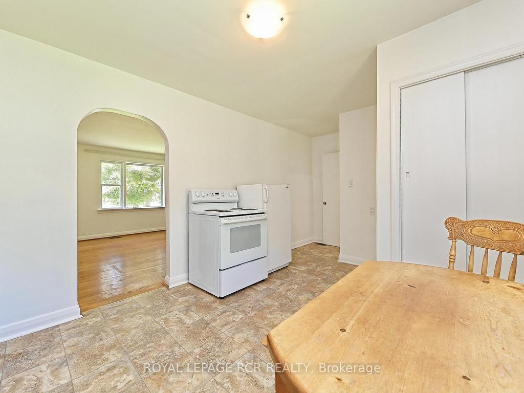 









28


Parsons

Avenue,
Caledon,




ON
L7C 1G1

