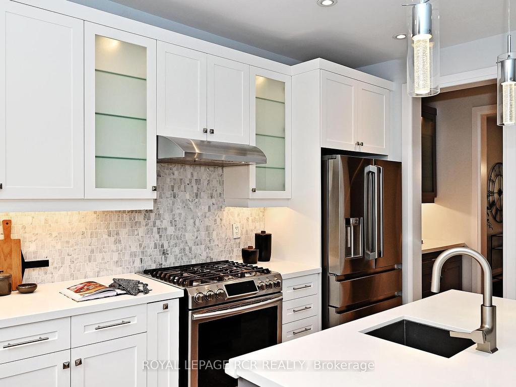 









240


Conklin

Crescent,
Aurora,




ON
L4G 0Z4

