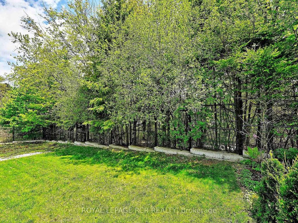 









240


Conklin

Crescent,
Aurora,




ON
L4G 0Z4

