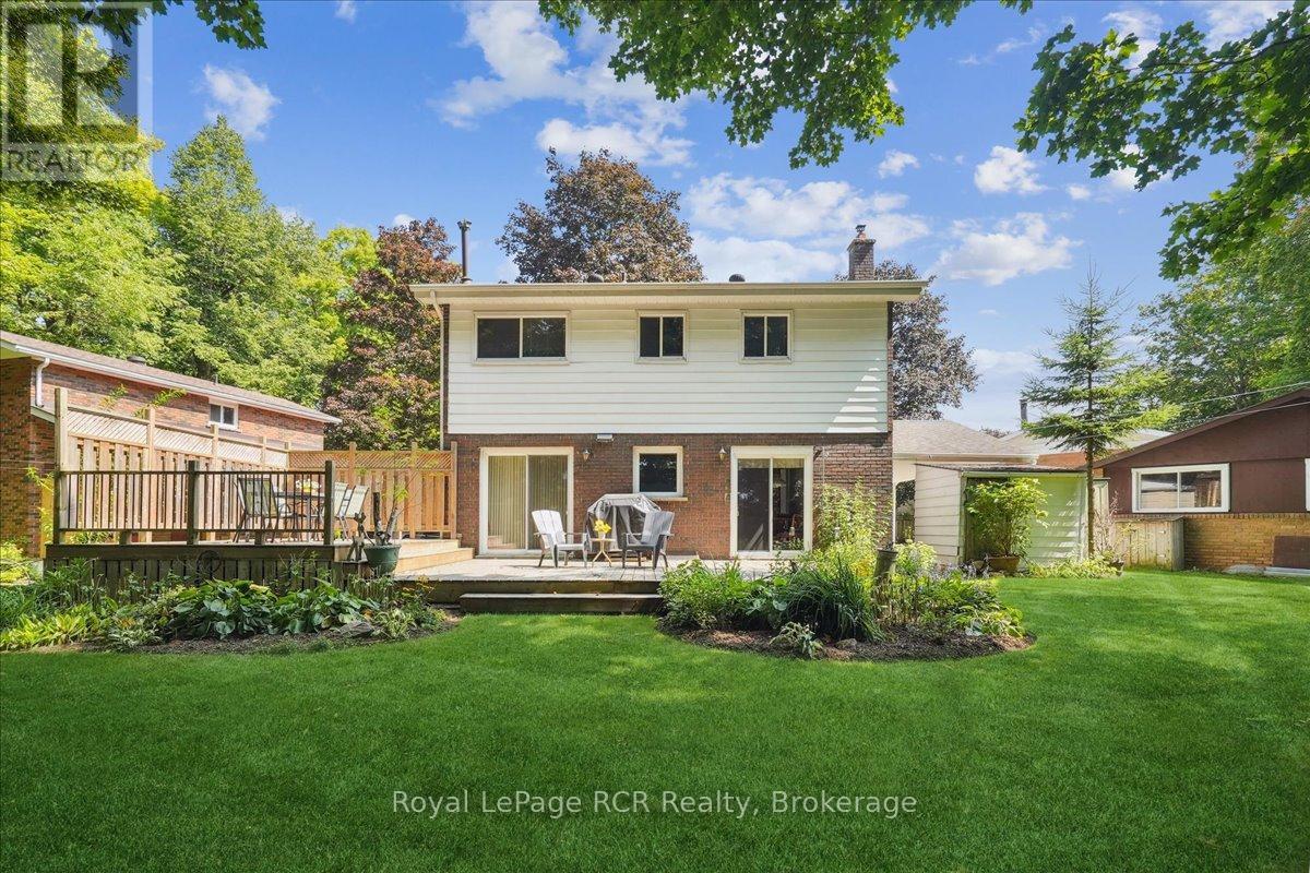 












527 5TH STREET E

,
Owen Sound,




Ontario
N4K1E2

