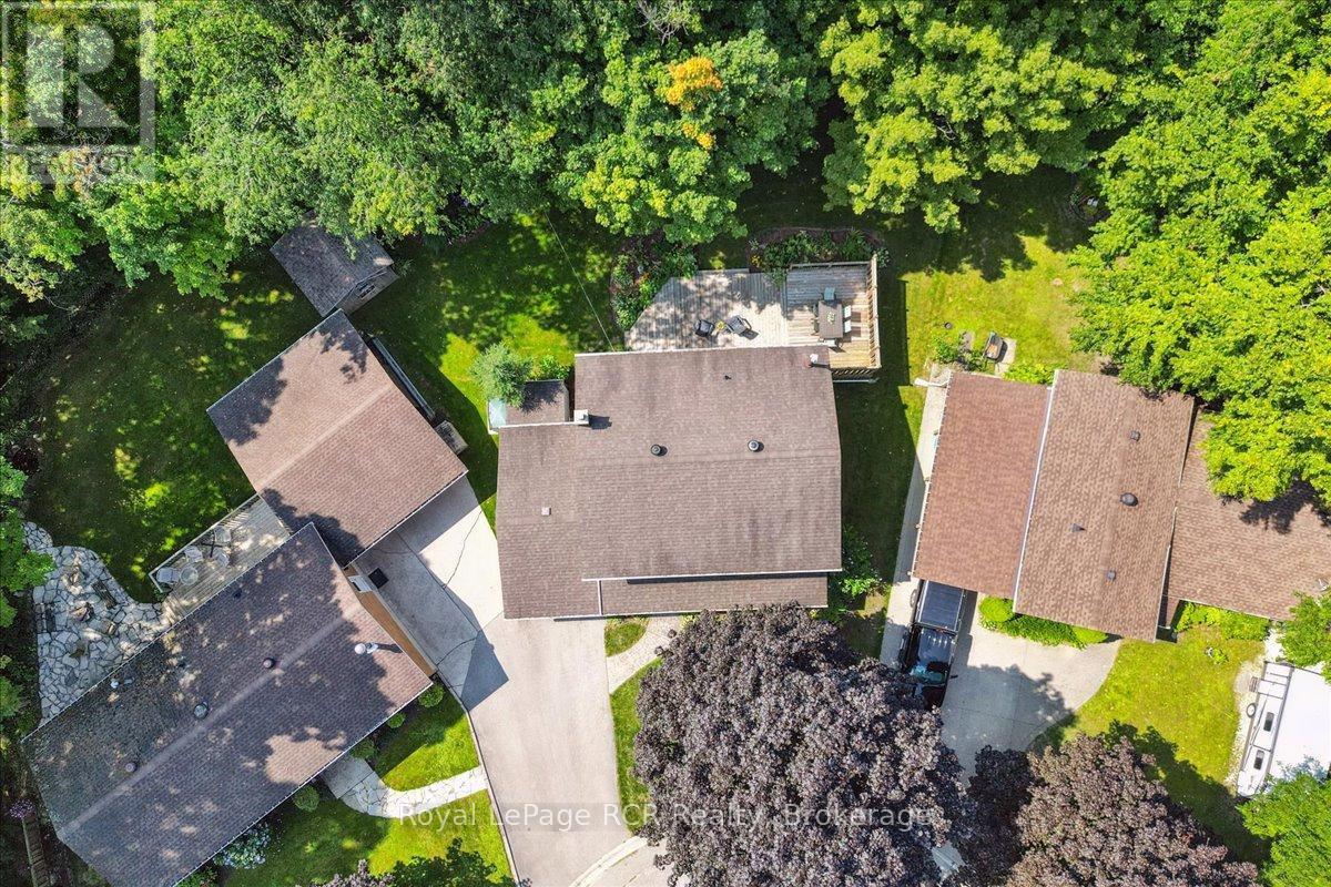 












527 5TH STREET E

,
Owen Sound,




Ontario
N4K1E2

