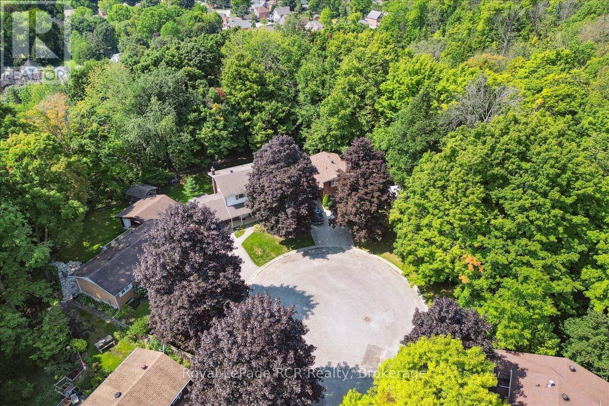 












527 5TH STREET E

,
Owen Sound,




Ontario
N4K1E2

