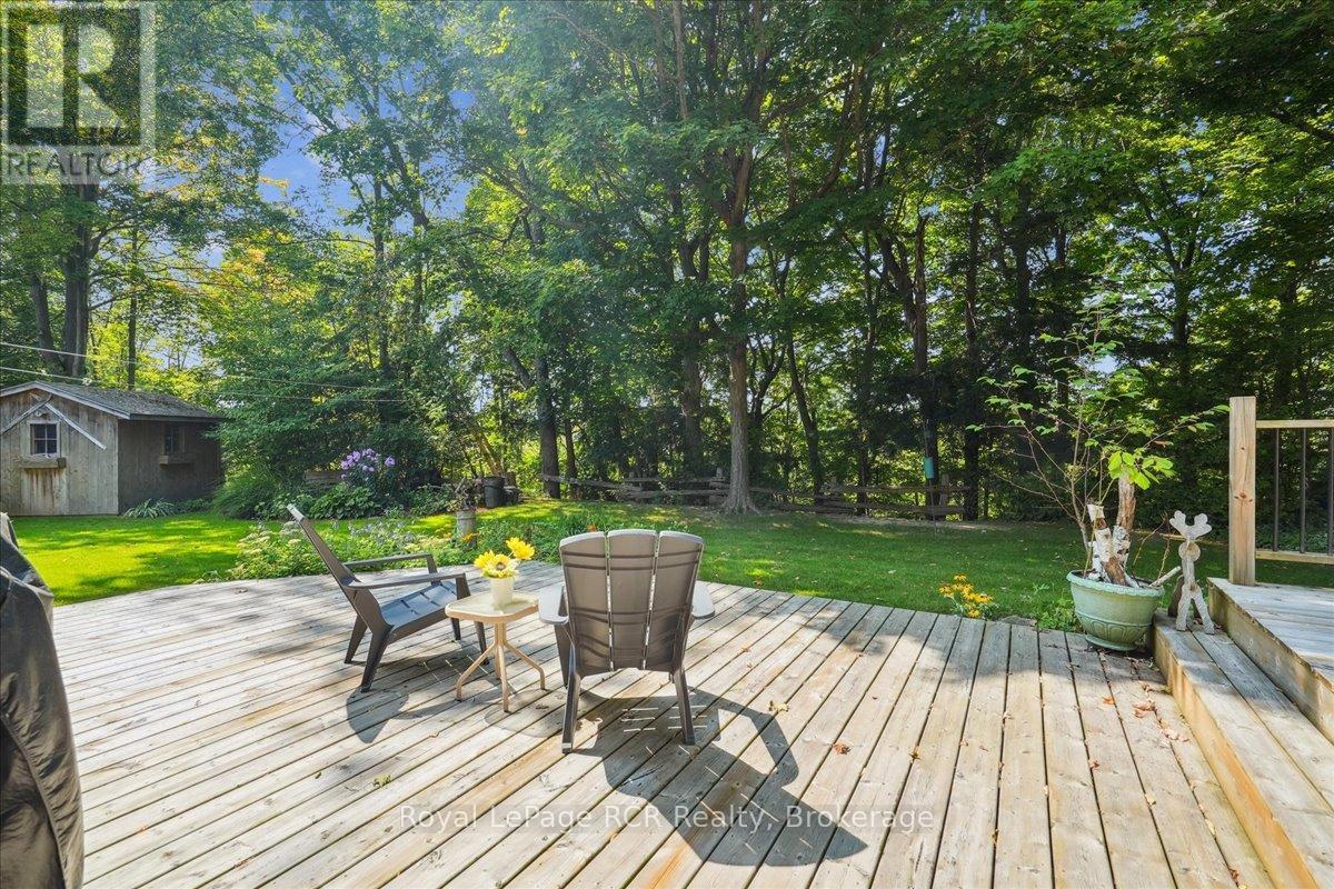 












527 5TH STREET E

,
Owen Sound,




Ontario
N4K1E2

