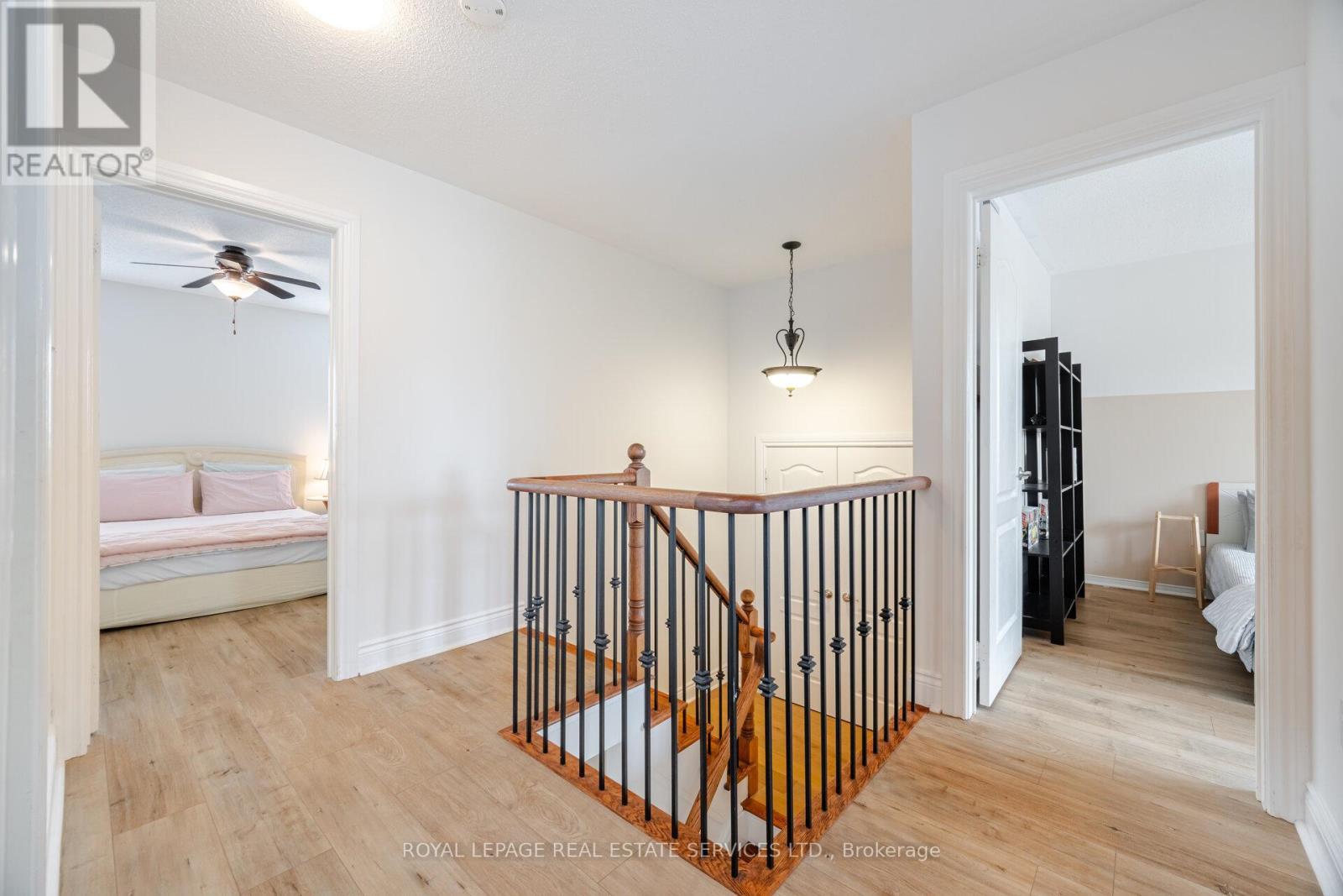 












3896 BLOOMINGTON CRESCENT

,
Mississauga,




Ontario
L5M7H4


