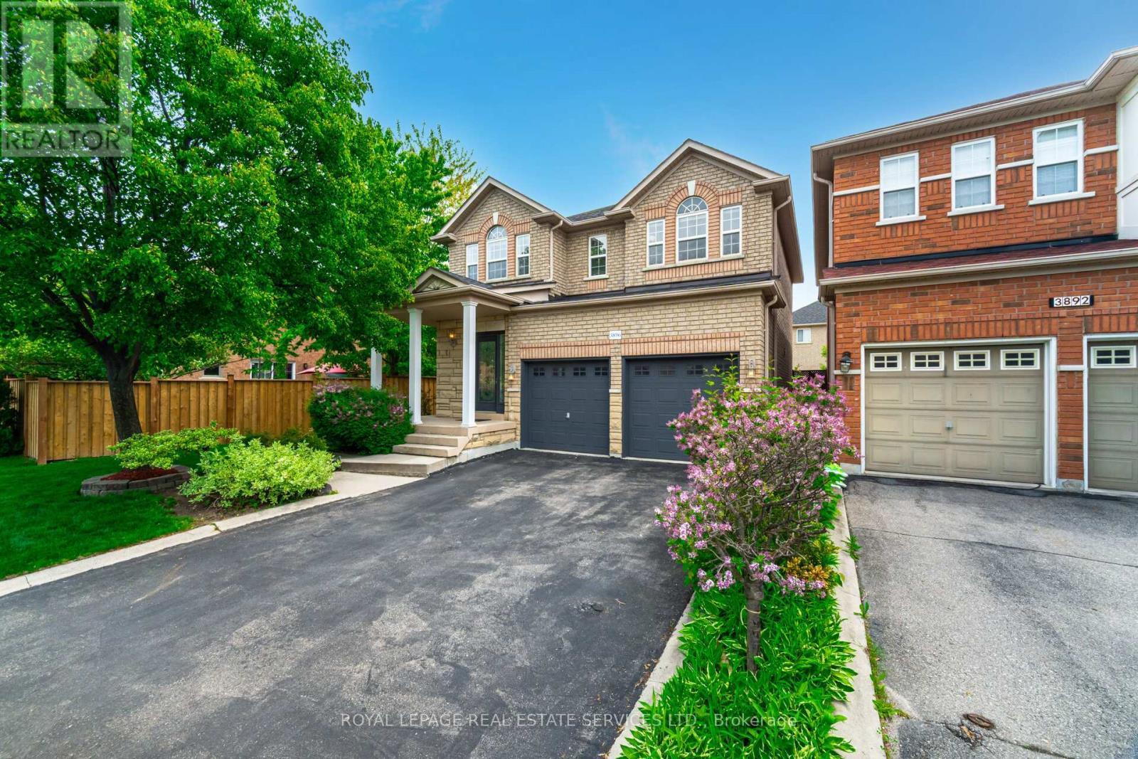 












3896 BLOOMINGTON CRESCENT

,
Mississauga,




Ontario
L5M7H4

