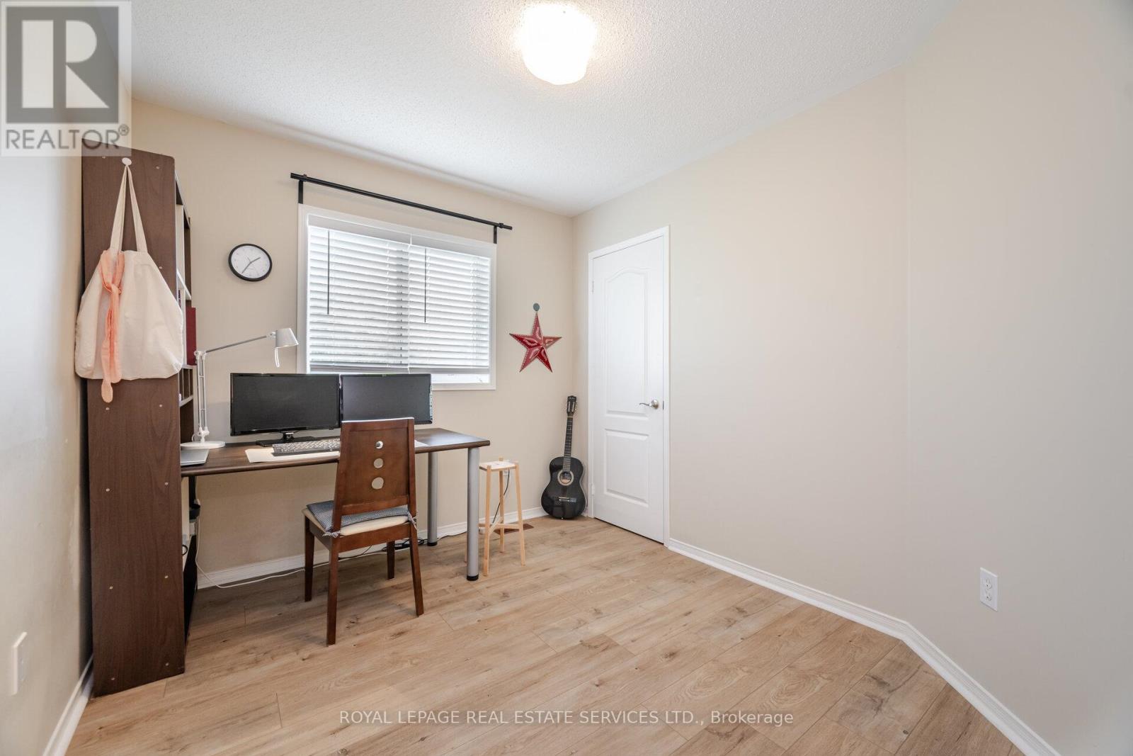 












3896 BLOOMINGTON CRESCENT

,
Mississauga,




Ontario
L5M7H4

