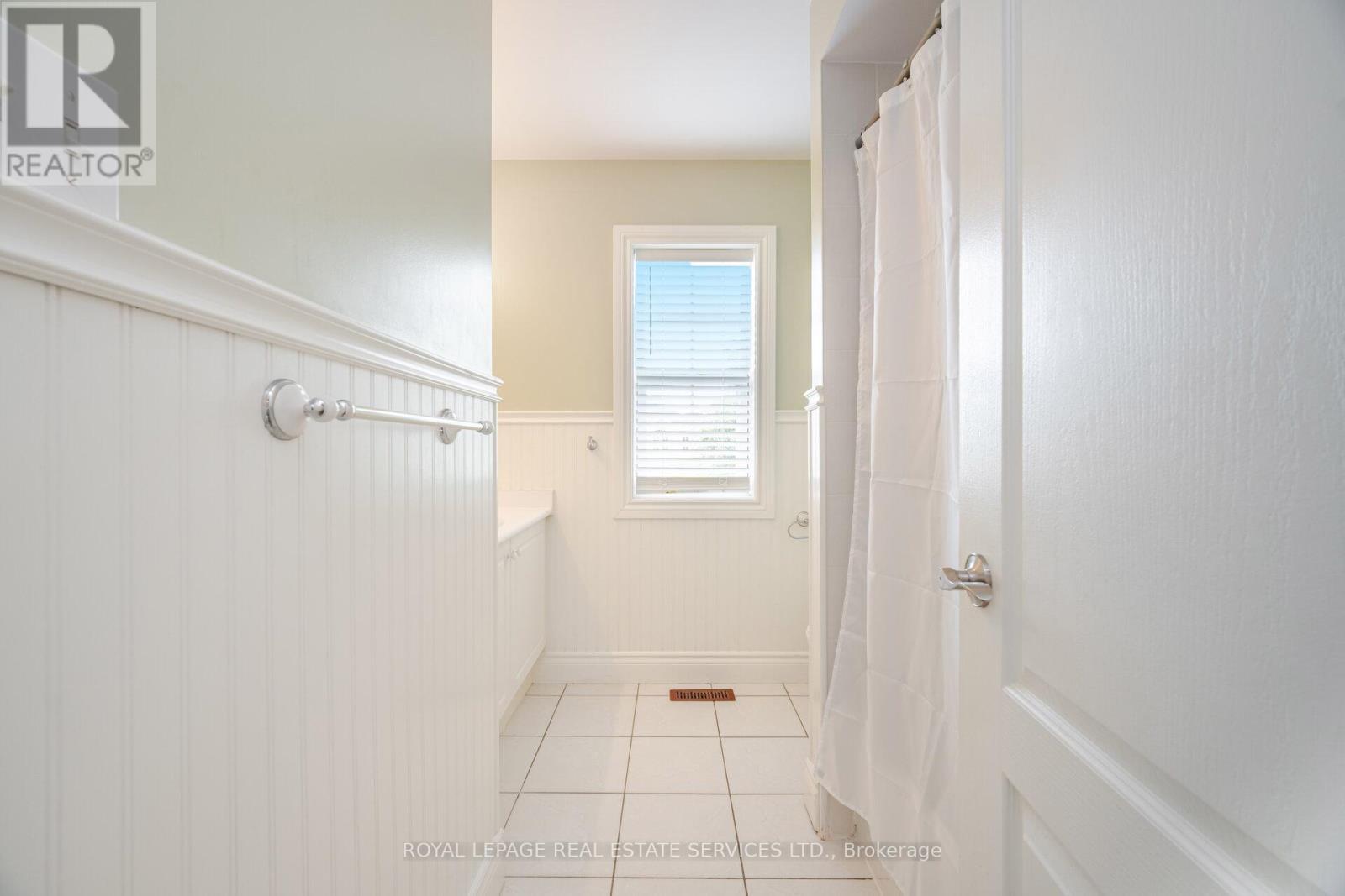 












3896 BLOOMINGTON CRESCENT

,
Mississauga,




Ontario
L5M7H4

