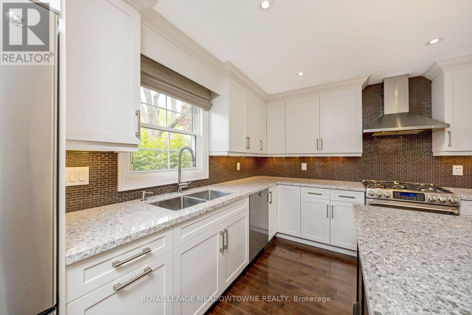 












3345 SAWMILL VALLEY DRIVE

,
Mississauga,




Ontario
L5L2Z8

