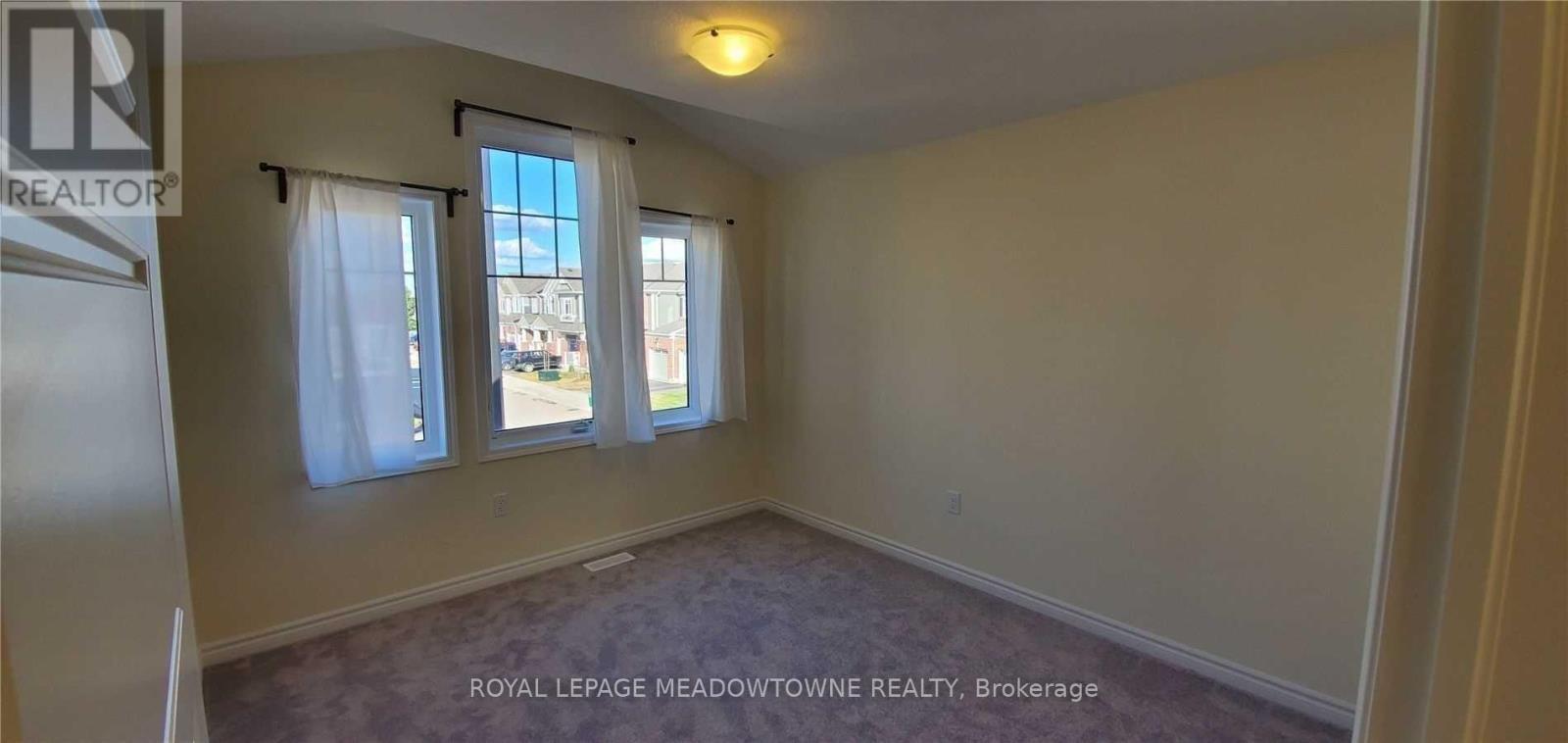 












92 - 143 RIDGE ROAD

,
Cambridge,




Ontario
N3E0E1

