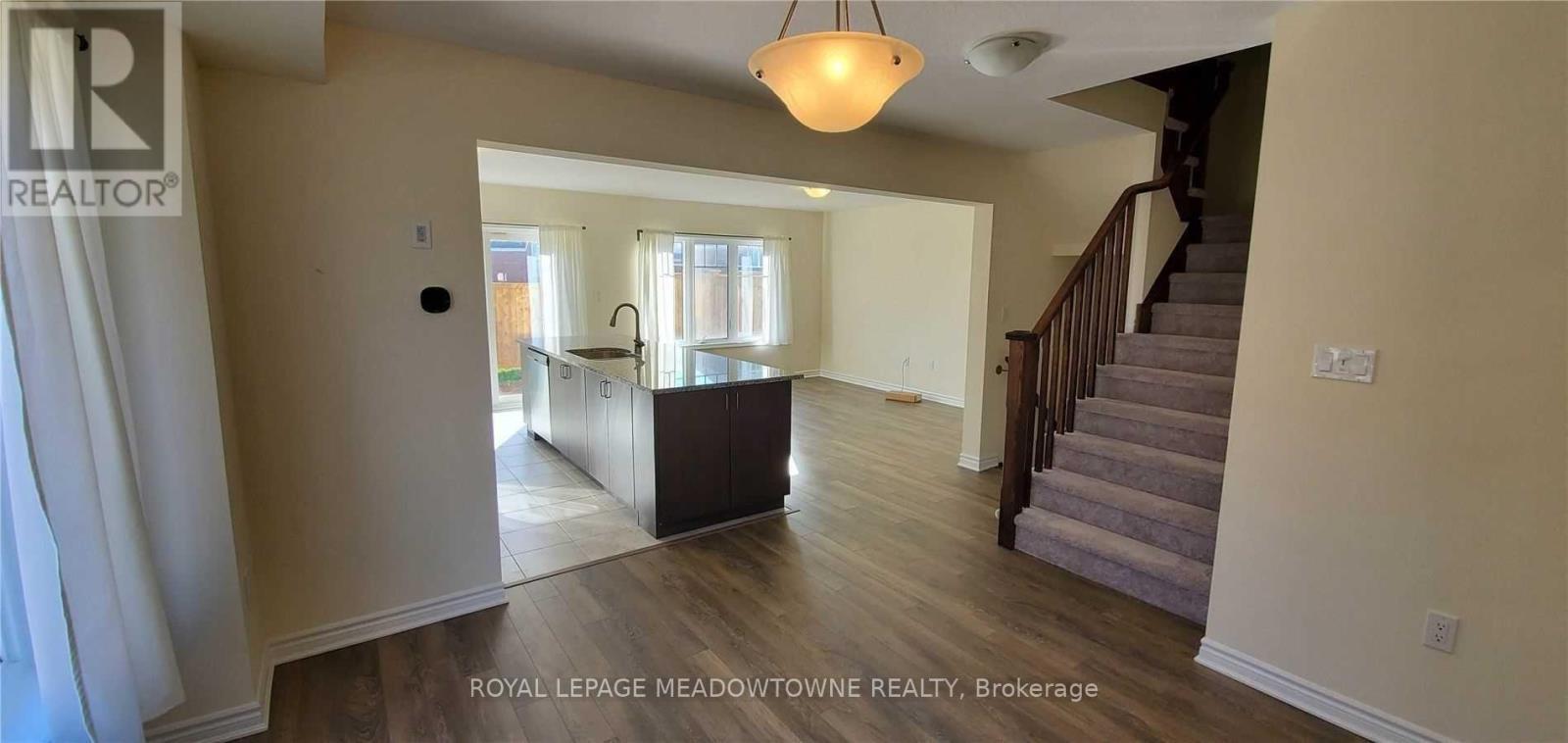 












92 - 143 RIDGE ROAD

,
Cambridge,




Ontario
N3E0E1

