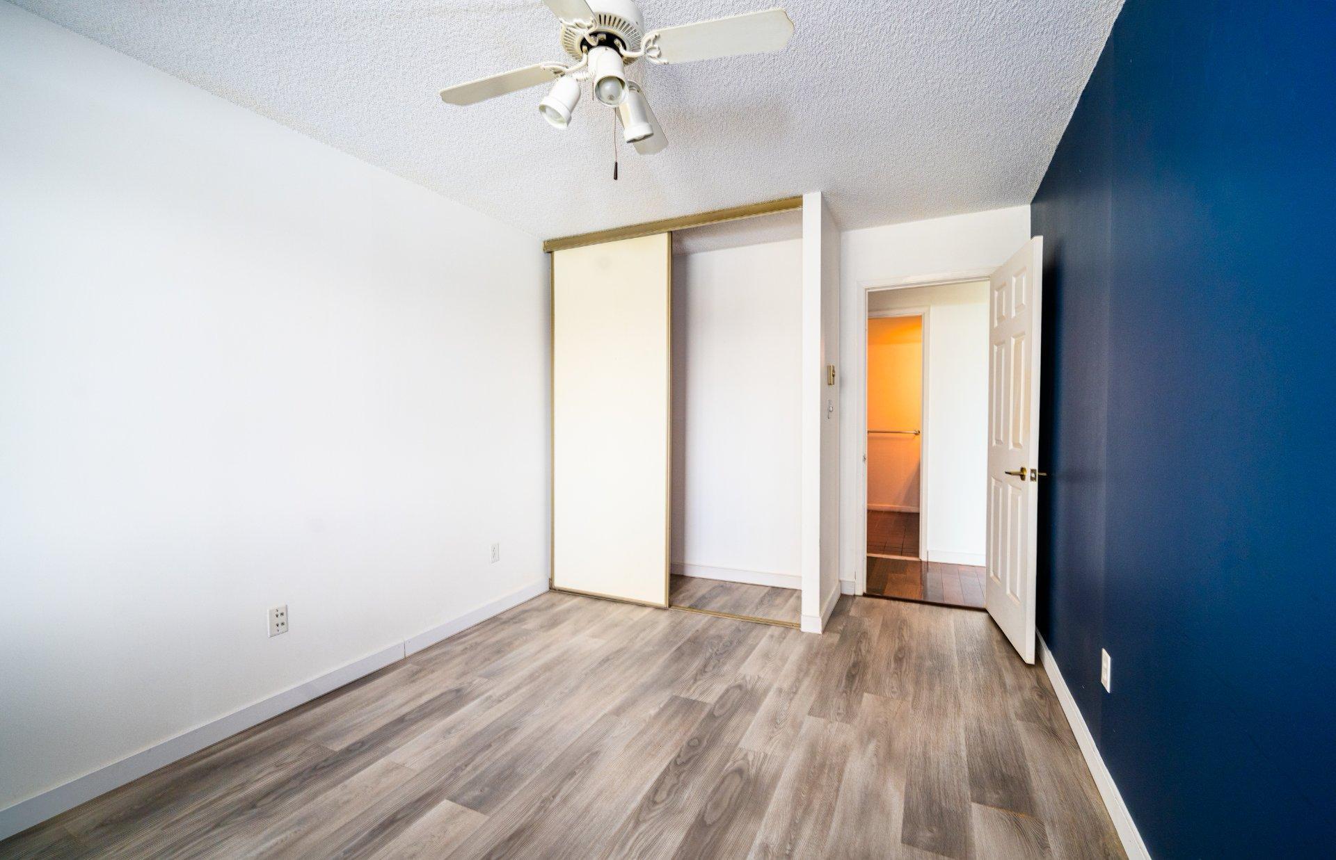 









50


Rue De La Barre

, 405,
Longueuil (Le Vieux-Longueuil),




QC
J4K5G2

