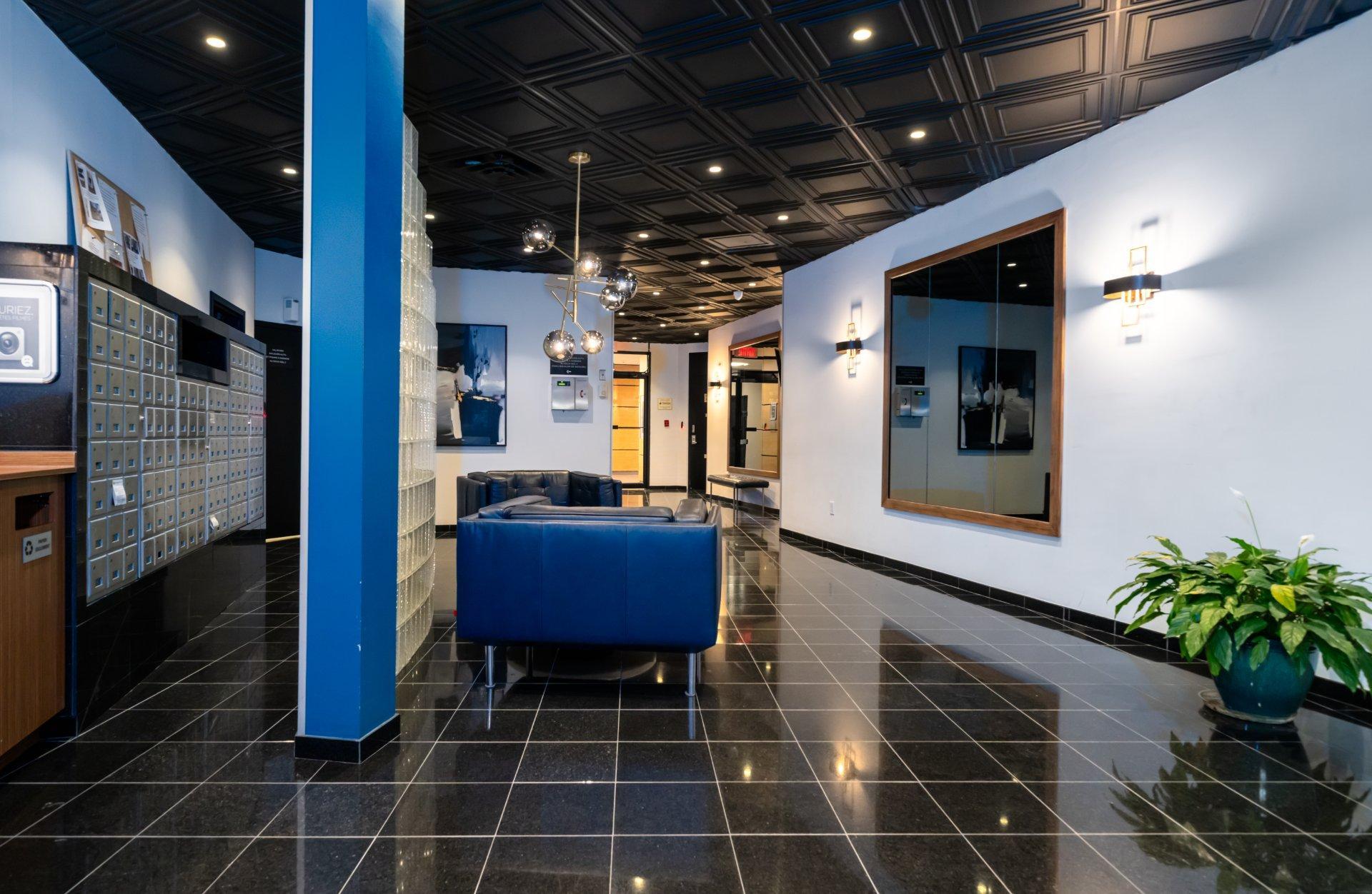 









50


Rue De La Barre

, 405,
Longueuil (Le Vieux-Longueuil),




QC
J4K5G2


