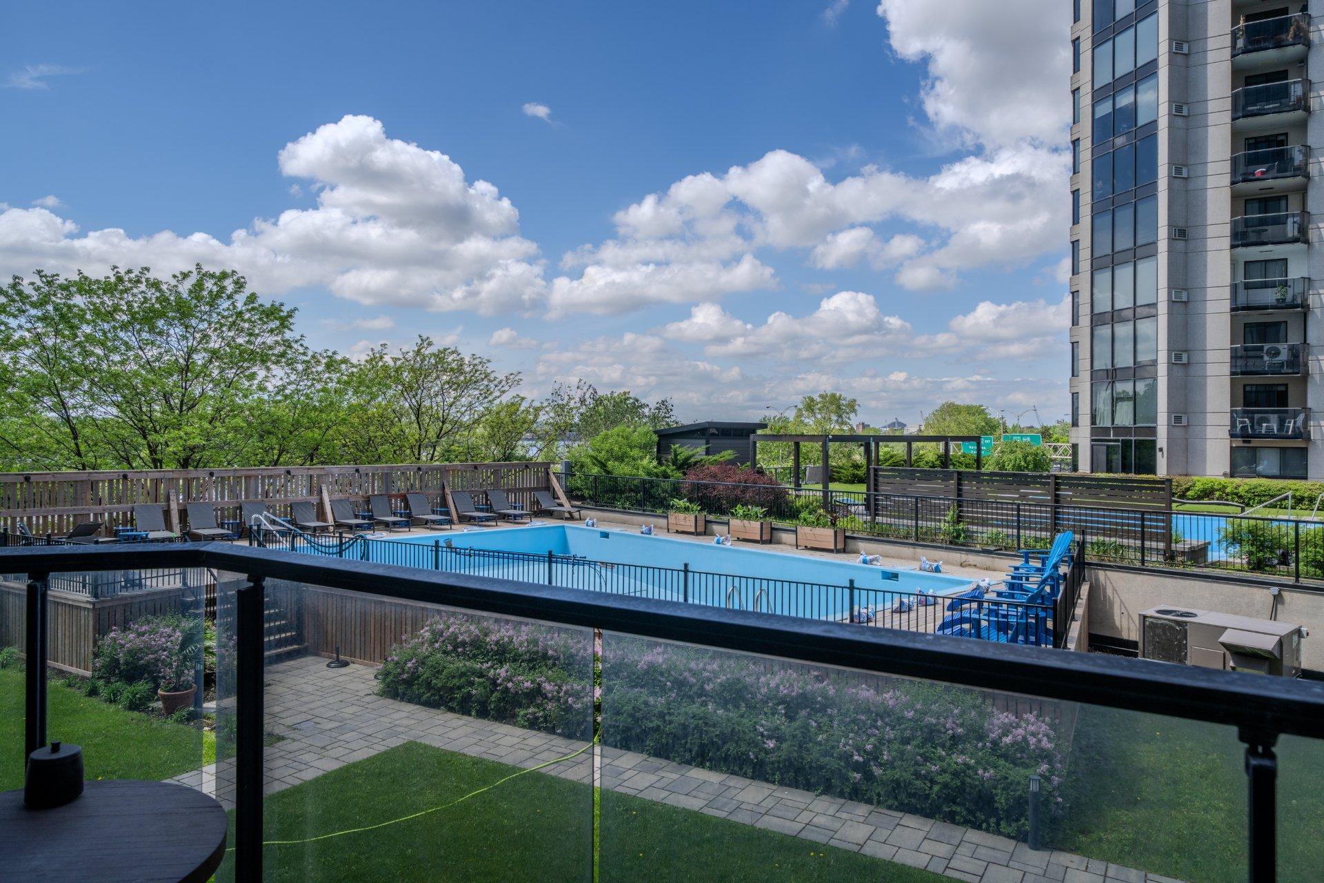 









50


Rue De La Barre

, 405,
Longueuil (Le Vieux-Longueuil),




QC
J4K5G2

