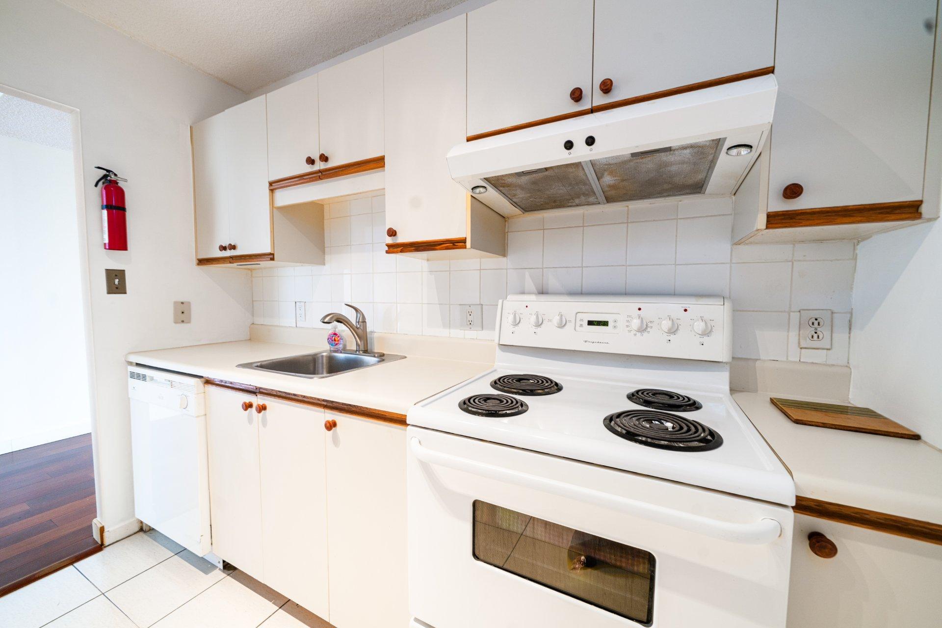 









50


Rue De La Barre

, 405,
Longueuil (Le Vieux-Longueuil),




QC
J4K5G2

