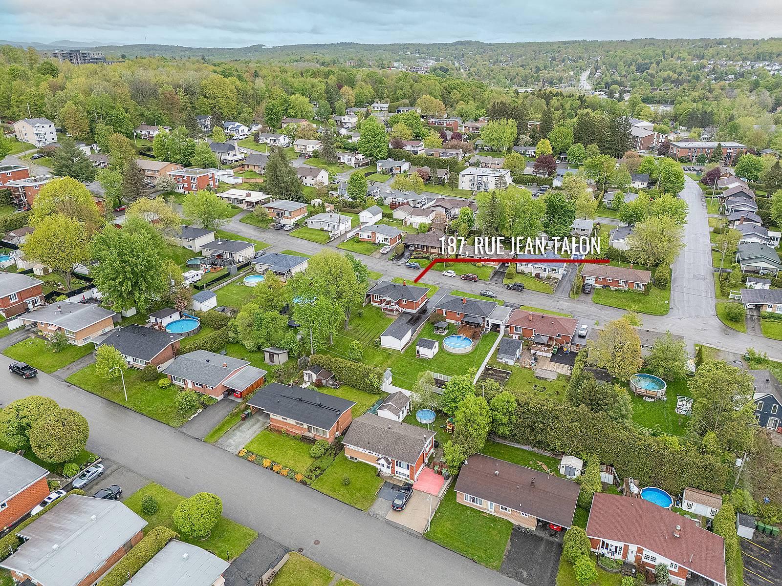 









187


Rue Jean-Talon

,
Sherbrooke (Fleurimont),




QC
J1G3B3

