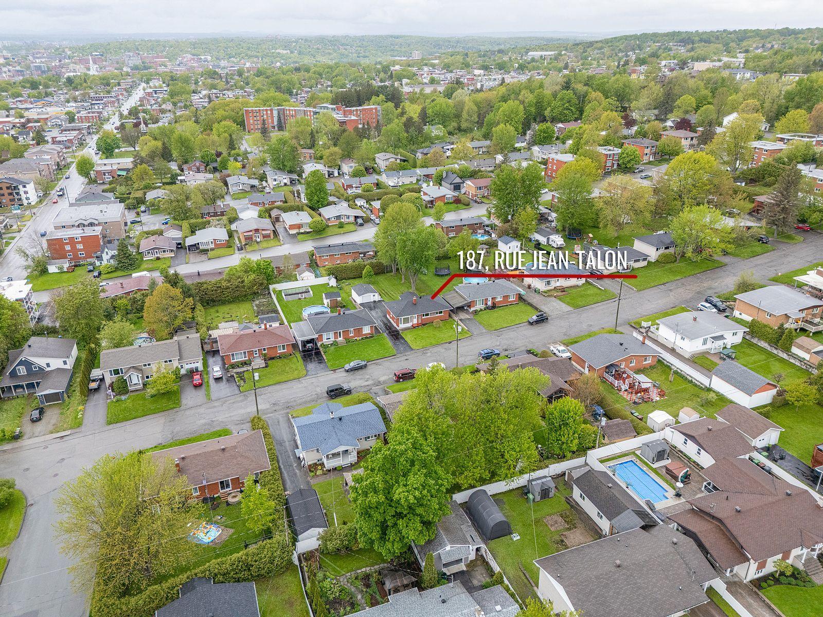 









187


Rue Jean-Talon

,
Sherbrooke (Fleurimont),




QC
J1G3B3


