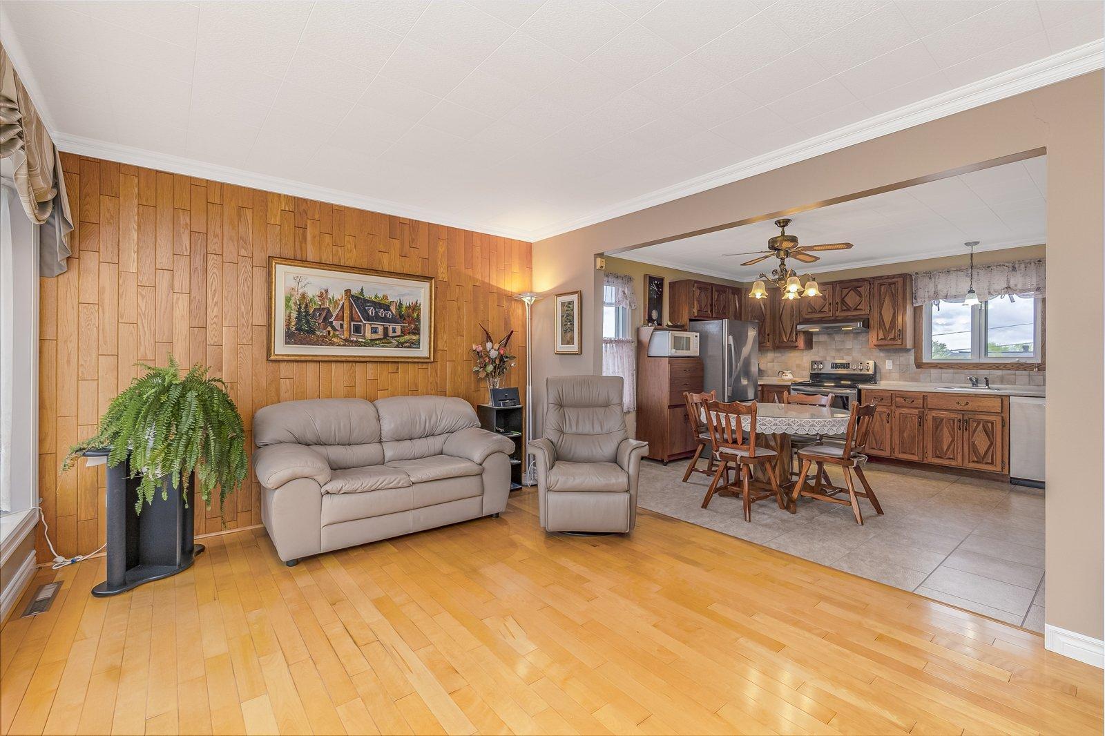 









187


Rue Jean-Talon

,
Sherbrooke (Fleurimont),




QC
J1G3B3

