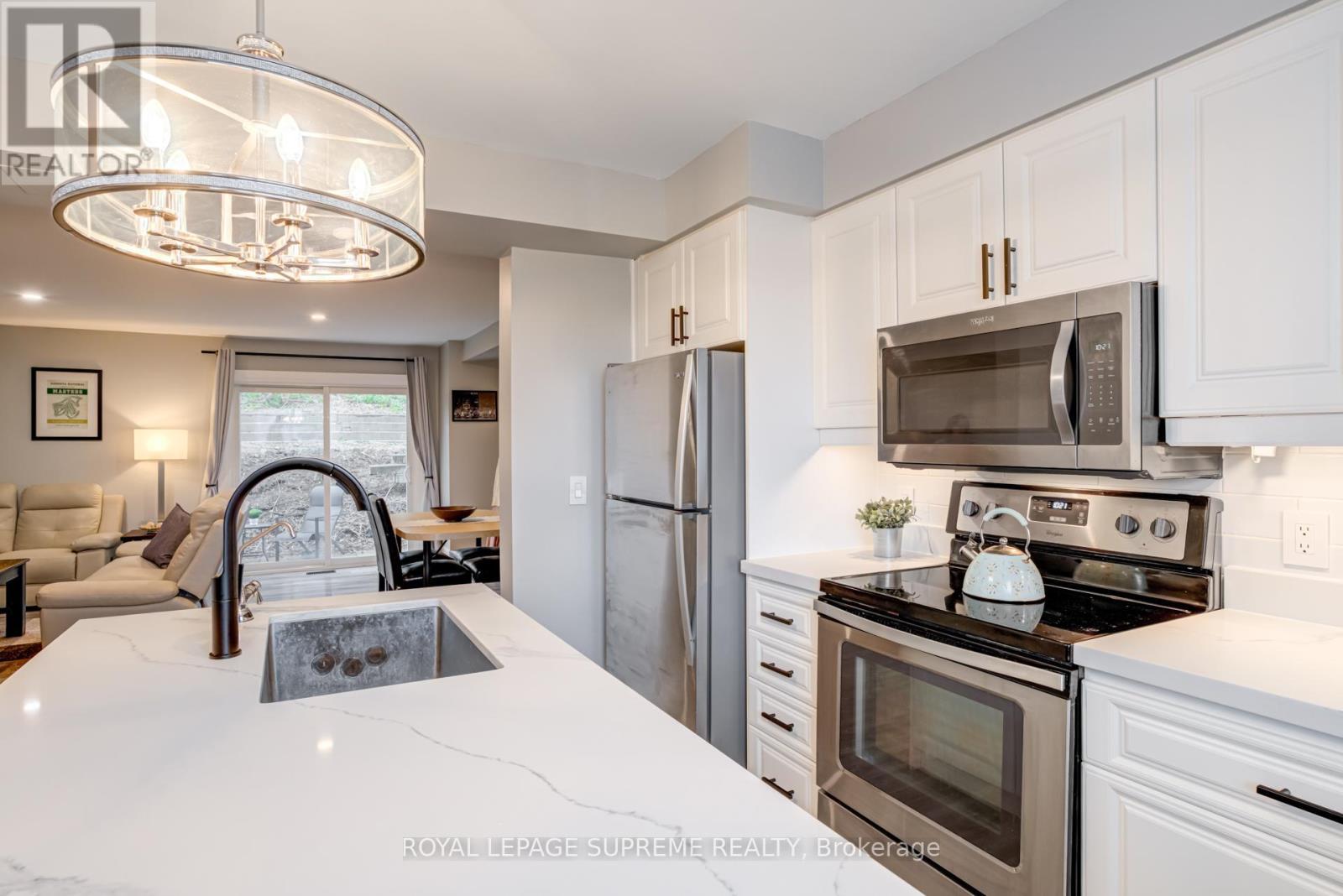 












21 - 135 CHALMERS STREET S

,
Cambridge,




Ontario
N1R6M2

