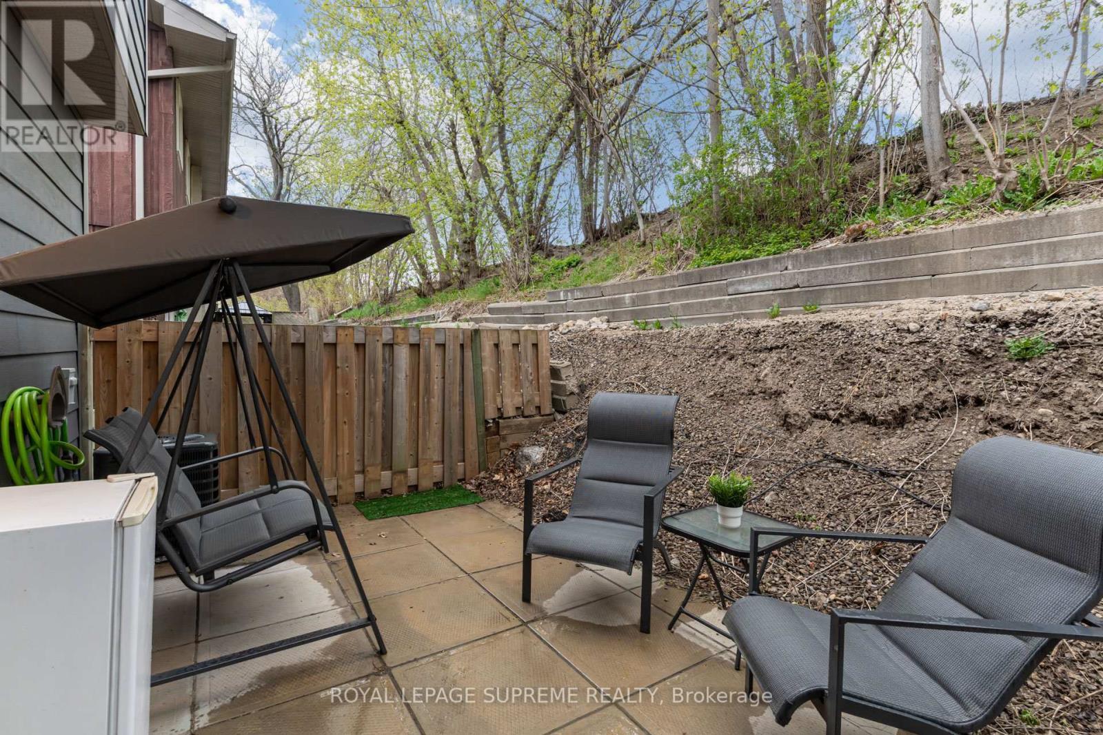 












21 - 135 CHALMERS STREET S

,
Cambridge,




Ontario
N1R6M2

