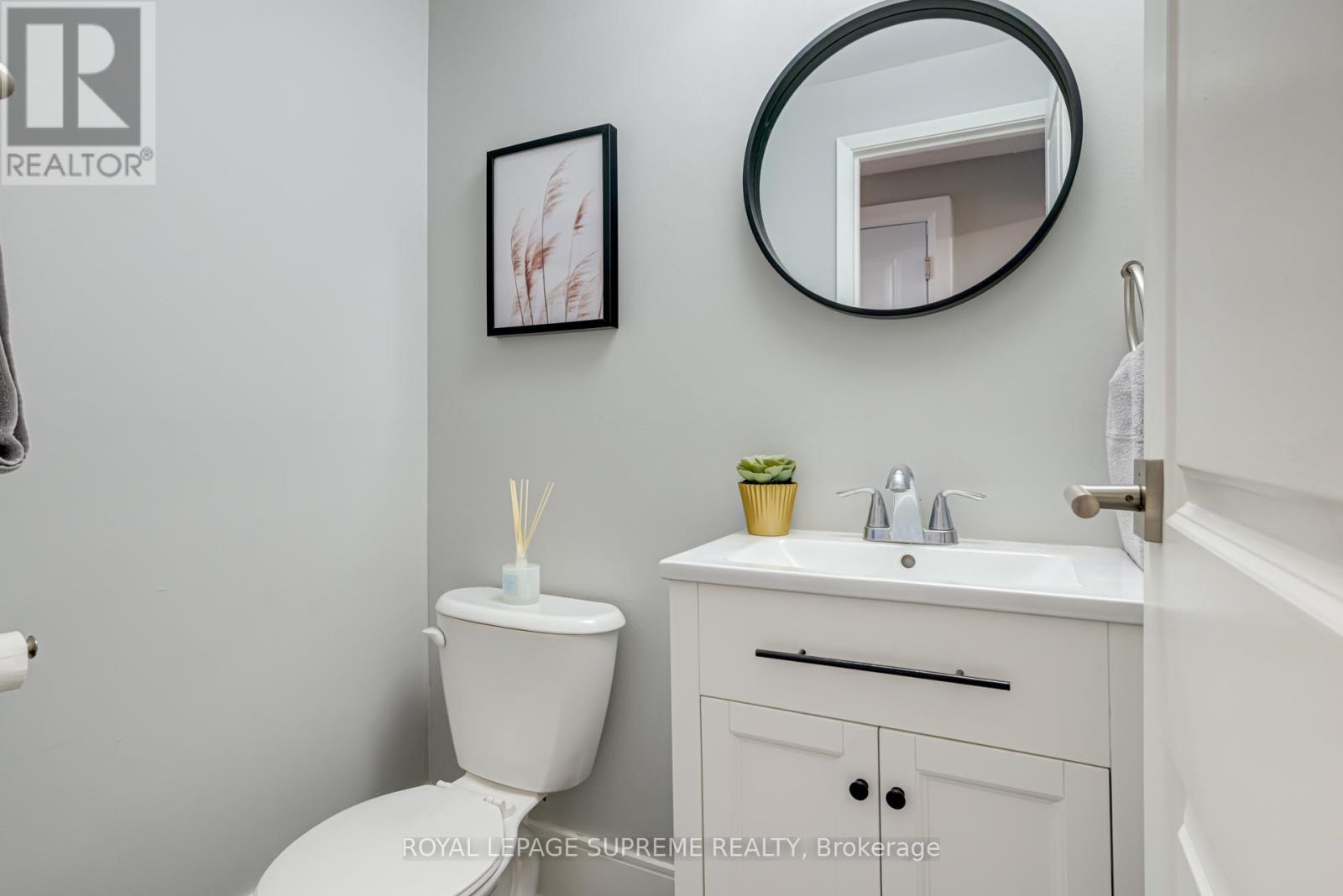 












21 - 135 CHALMERS STREET S

,
Cambridge,




Ontario
N1R6M2

