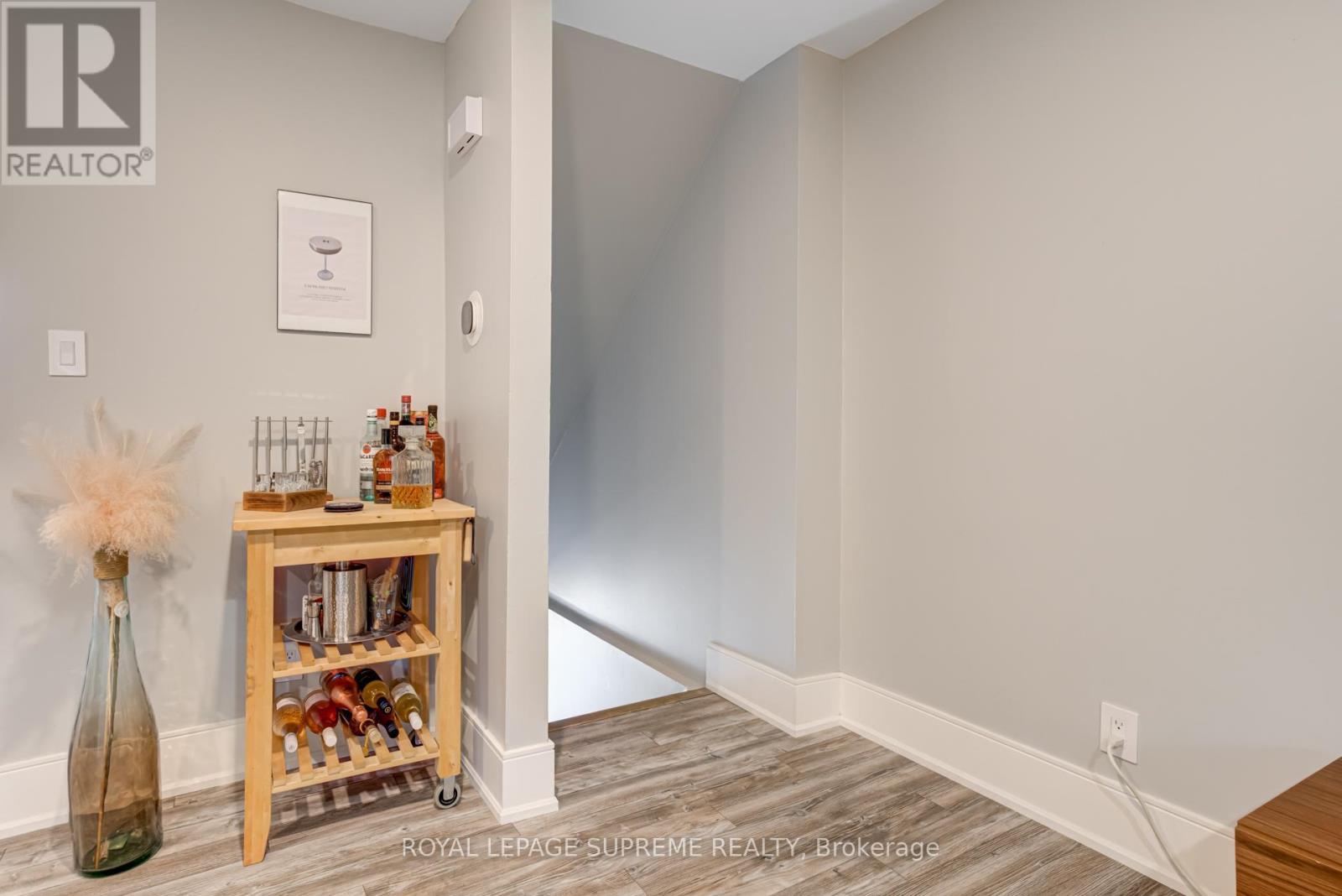 












21 - 135 CHALMERS STREET S

,
Cambridge,




Ontario
N1R6M2

