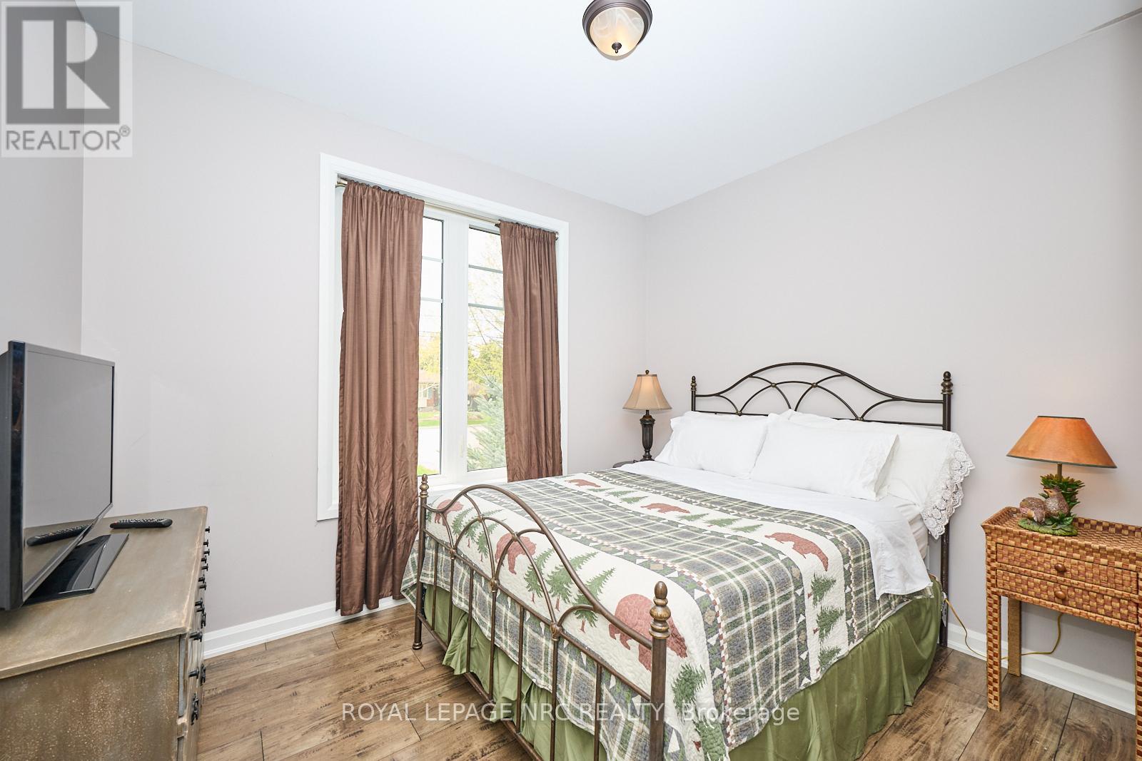 












20 HENRY STREET

,
Niagara-on-the-Lake (Virgil),




Ontario
L0S1T0

