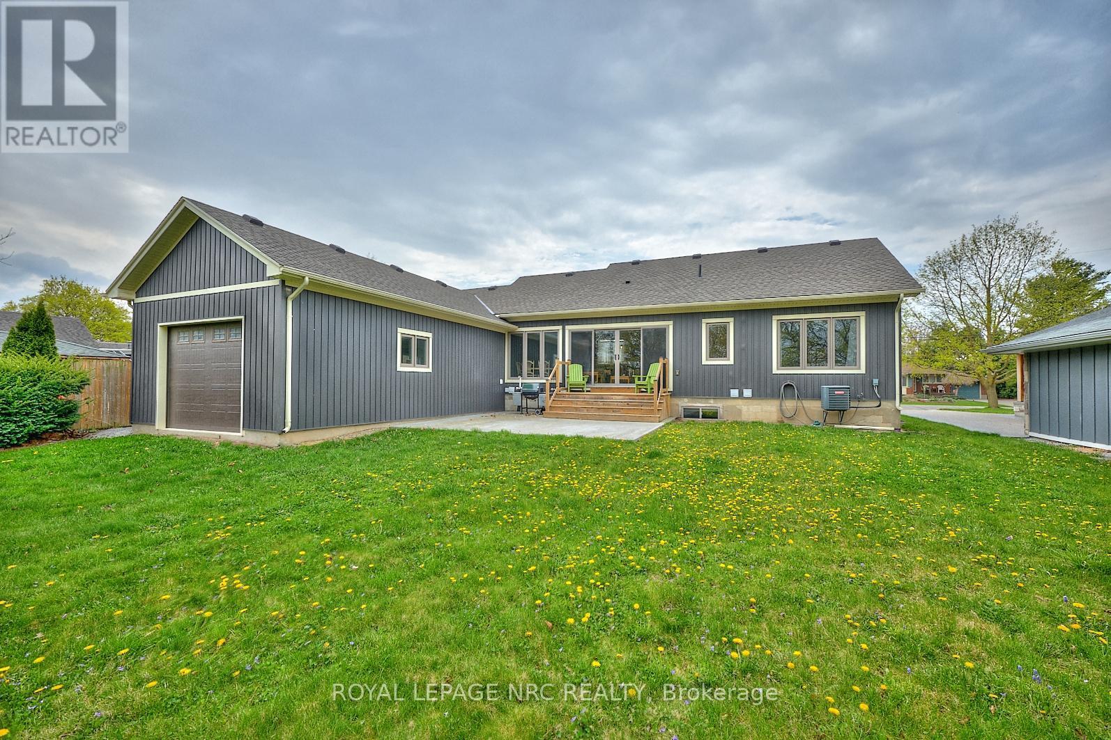












20 HENRY STREET

,
Niagara-on-the-Lake (Virgil),




Ontario
L0S1T0

