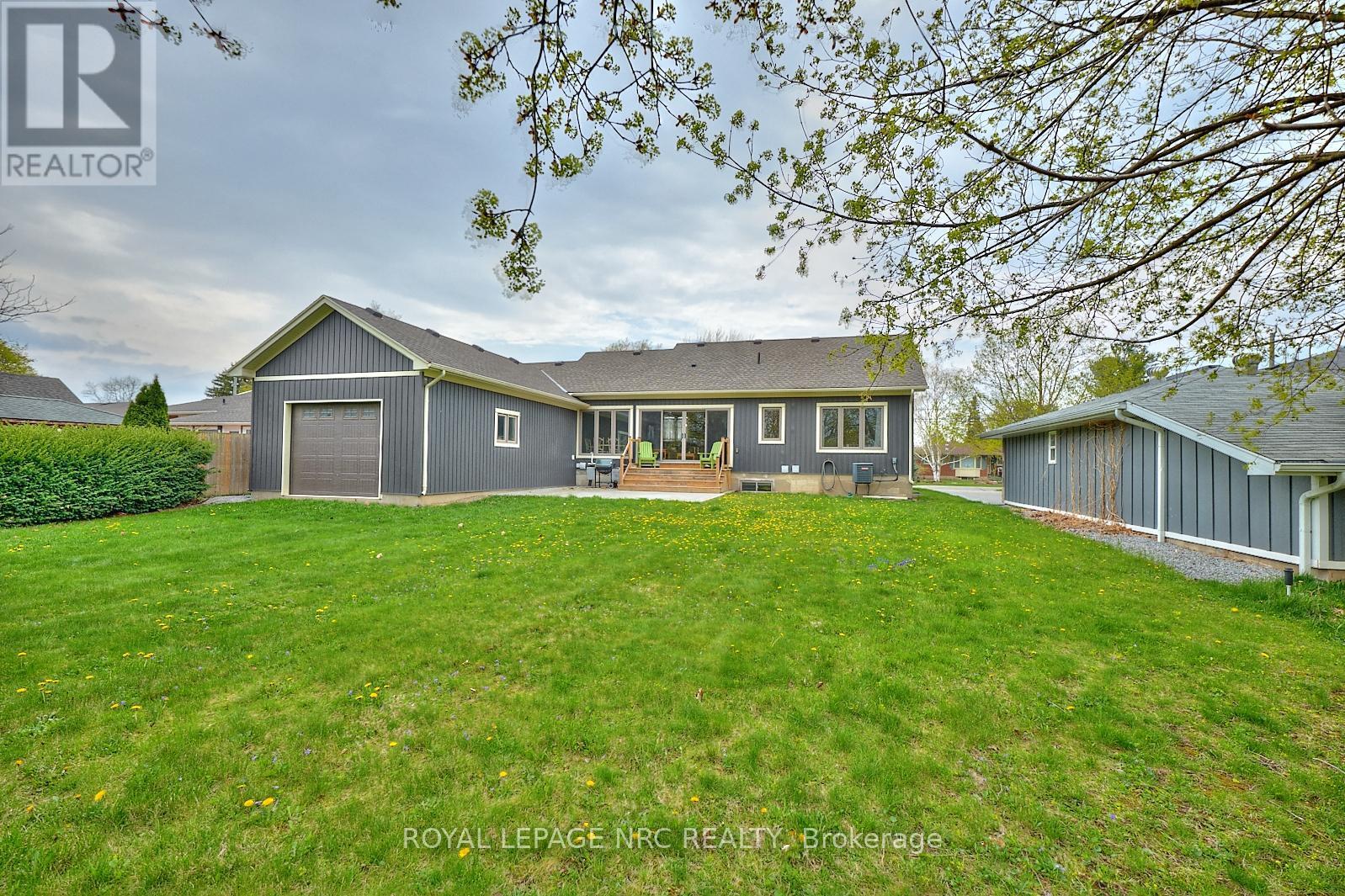 












20 HENRY STREET

,
Niagara-on-the-Lake (Virgil),




Ontario
L0S1T0

