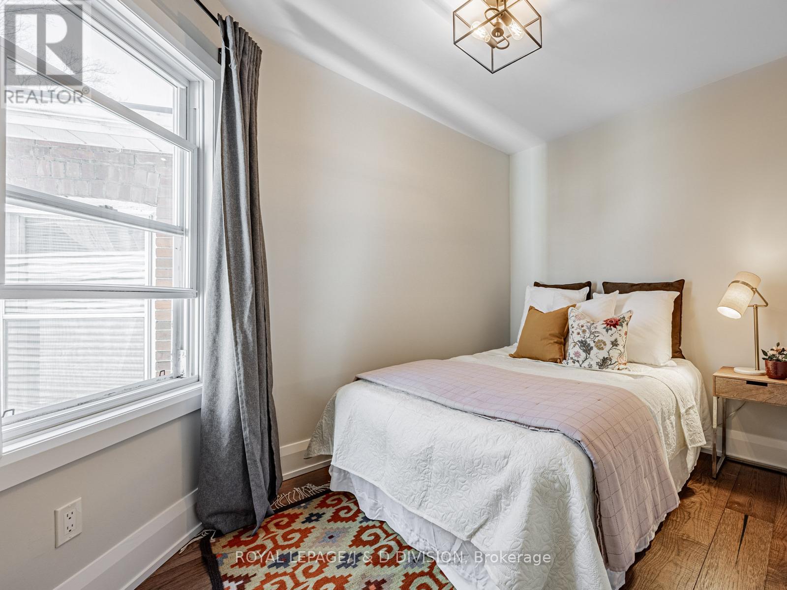 












291 HIGHFIELD ROAD

,
Toronto,




Ontario
M4L2V4

