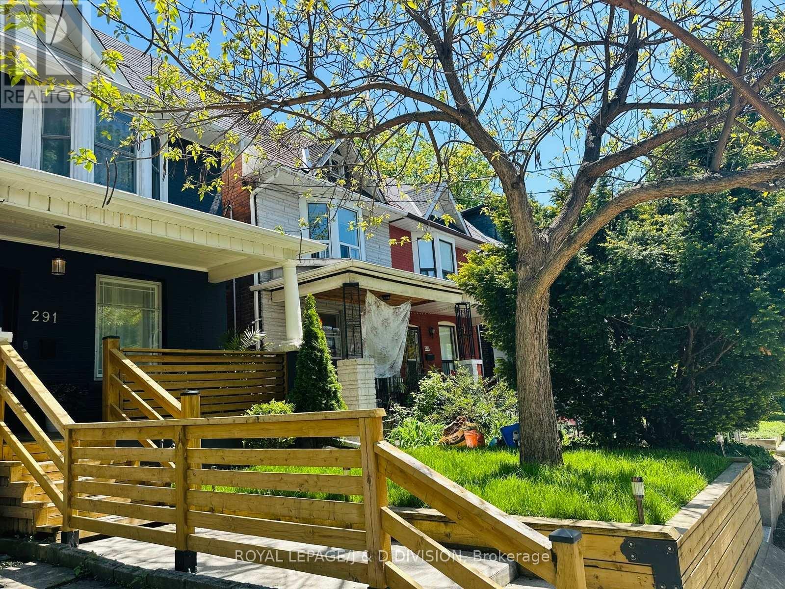 












291 HIGHFIELD ROAD

,
Toronto,




Ontario
M4L2V4

