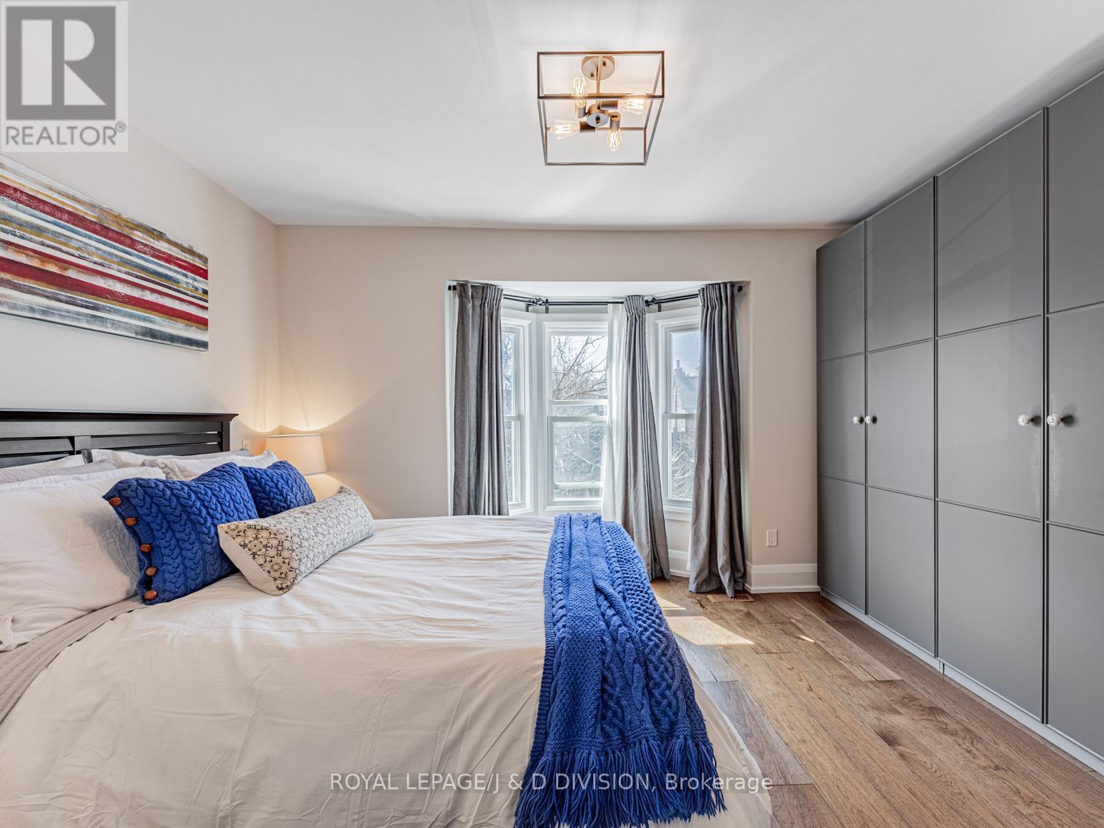 












291 HIGHFIELD ROAD

,
Toronto,




Ontario
M4L2V4

