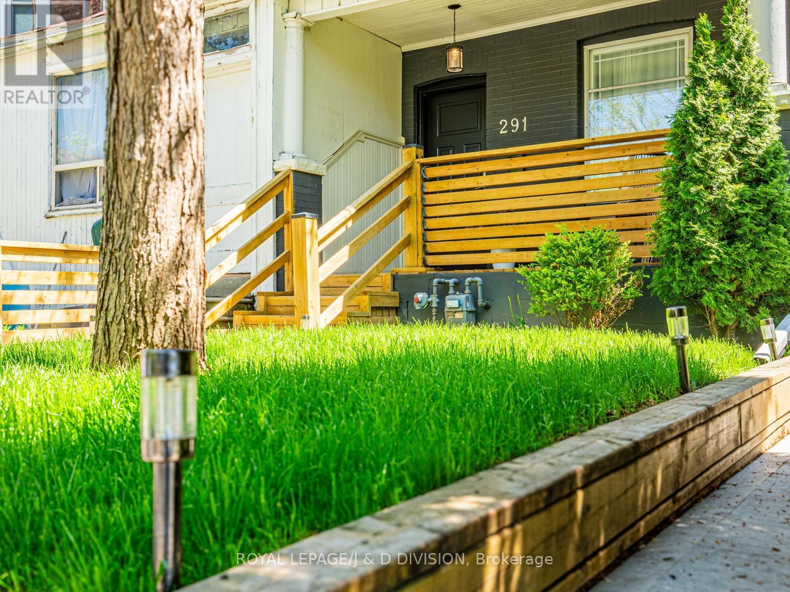 












291 HIGHFIELD ROAD

,
Toronto,




Ontario
M4L2V4

