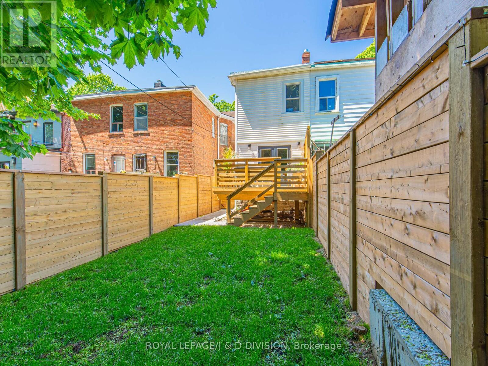 












291 HIGHFIELD ROAD

,
Toronto,




Ontario
M4L2V4

