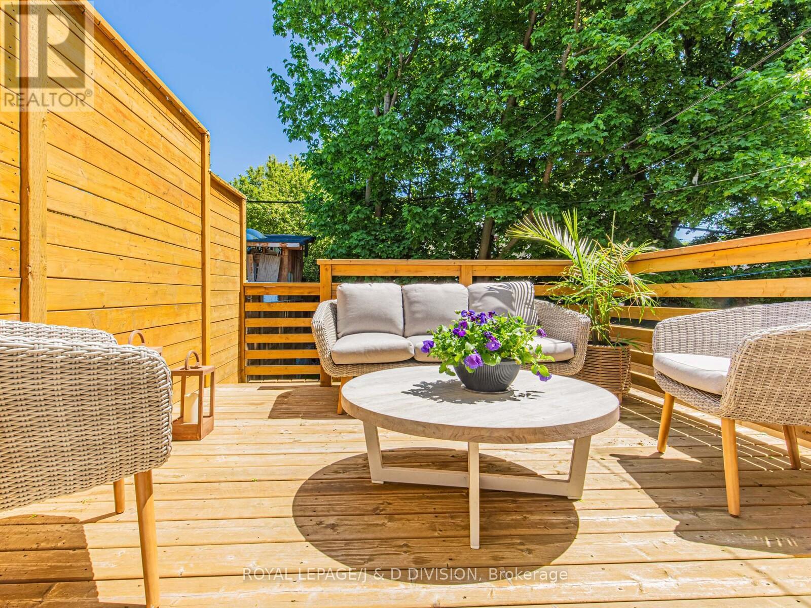 












291 HIGHFIELD ROAD

,
Toronto,




Ontario
M4L2V4

