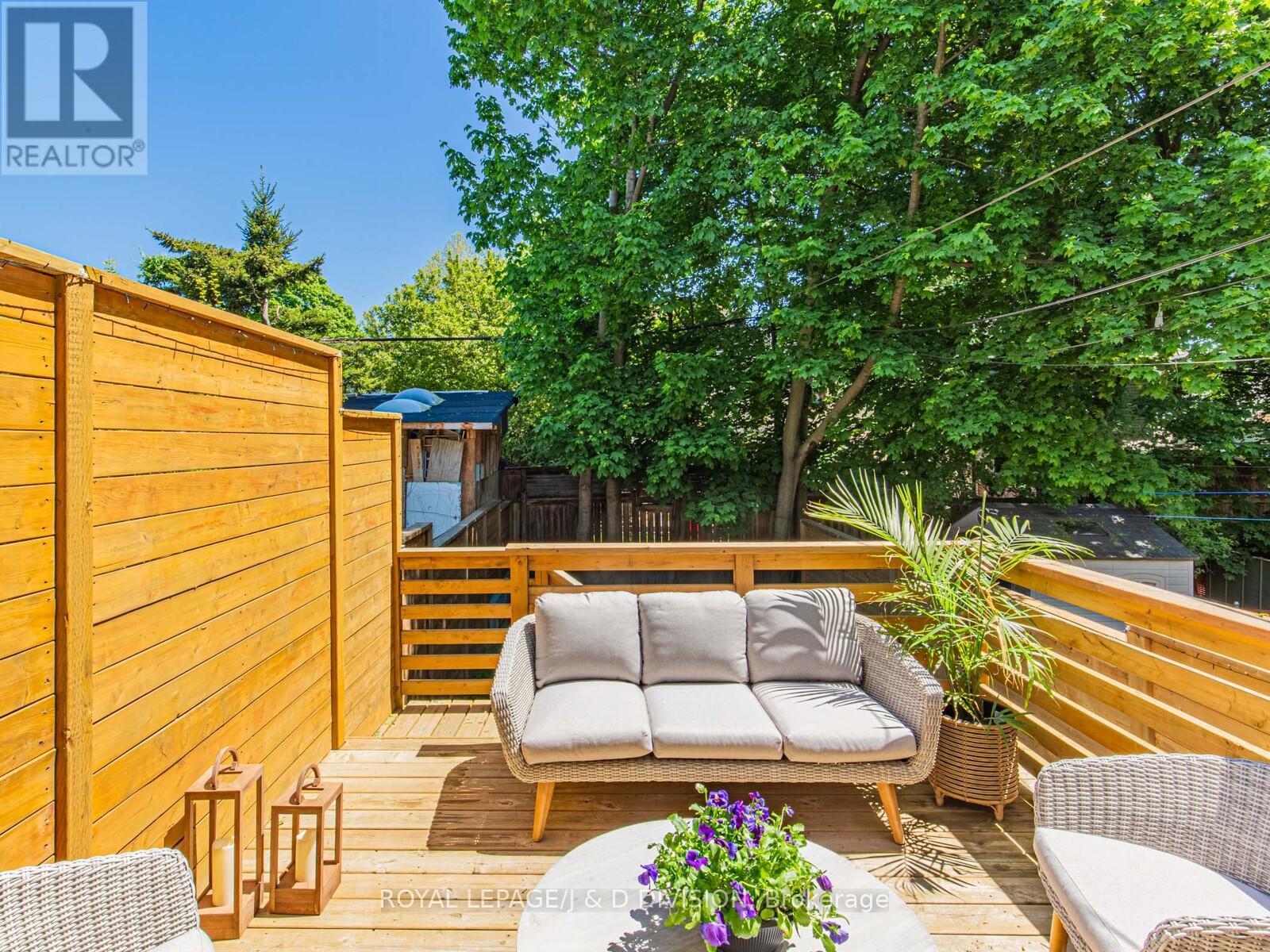 












291 HIGHFIELD ROAD

,
Toronto,




Ontario
M4L2V4

