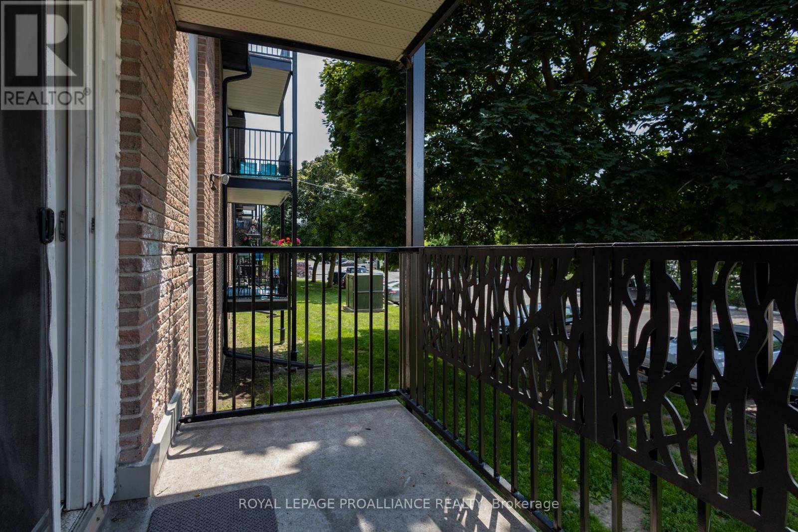 












202 - 25 COLLEGE STREET E

,
Belleville (Belleville Ward),




Ontario
K8P2E3

