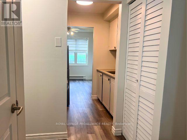 












202 - 25 COLLEGE STREET E

,
Belleville (Belleville Ward),




Ontario
K8P2E3

