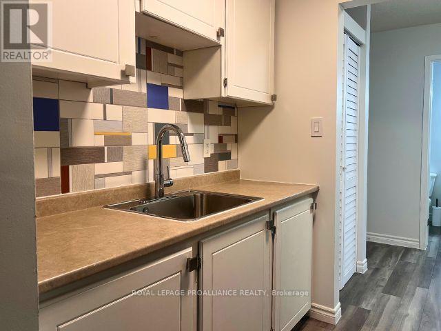 












202 - 25 COLLEGE STREET E

,
Belleville (Belleville Ward),




Ontario
K8P2E3

