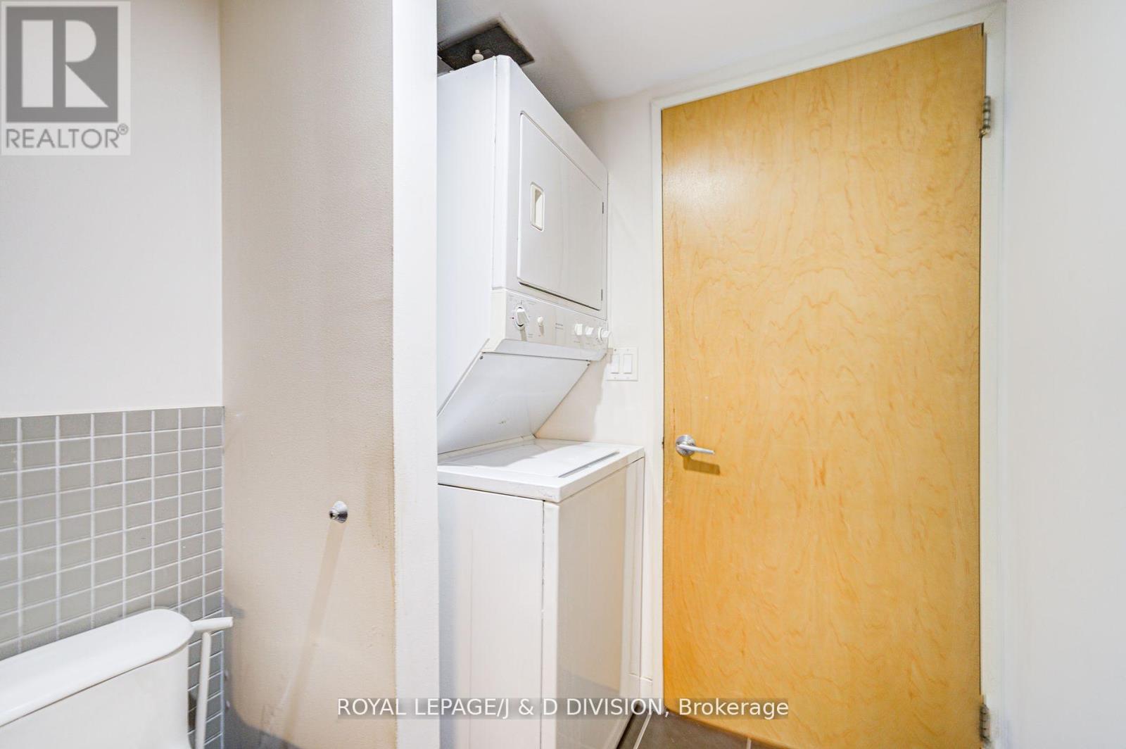 












425 - 1005 KING STREET W

,
Toronto,




Ontario
M6K3M8


