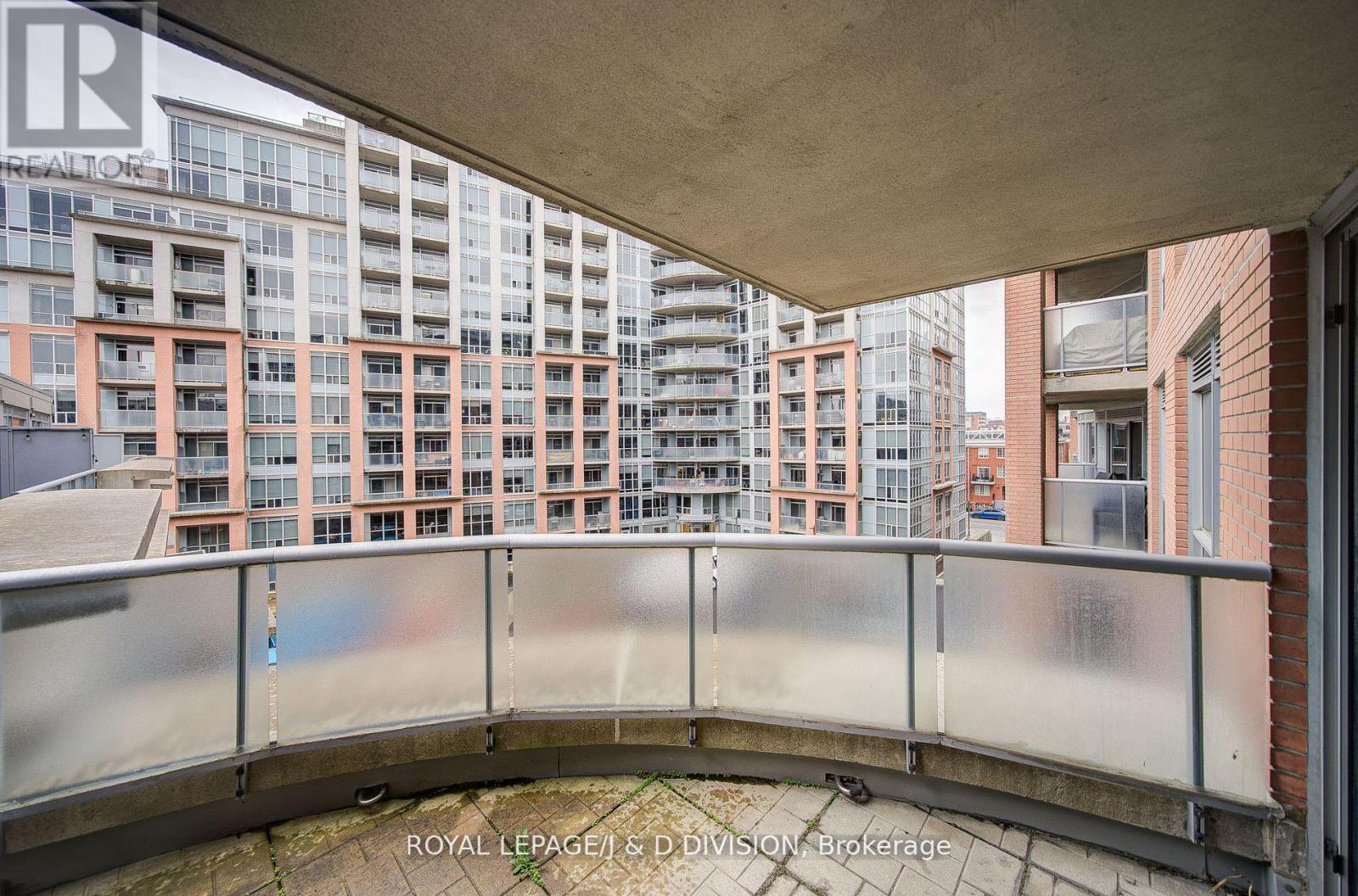 












425 - 1005 KING STREET W

,
Toronto,




Ontario
M6K3M8

