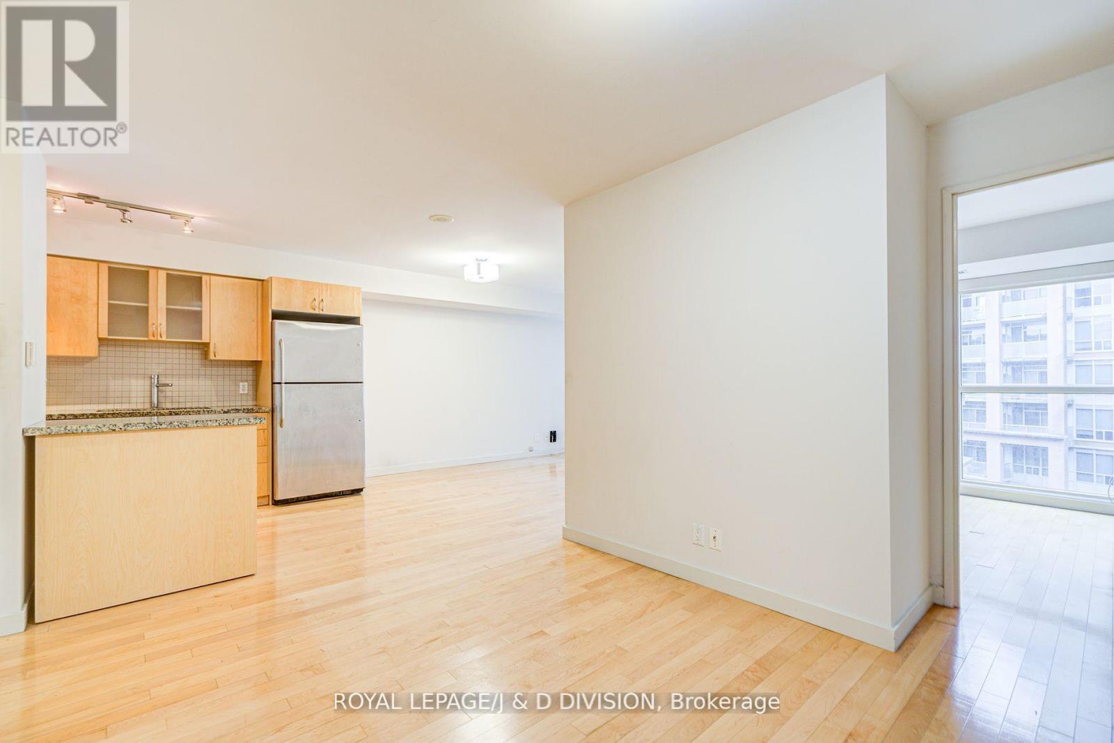 












425 - 1005 KING STREET W

,
Toronto,




Ontario
M6K3M8

